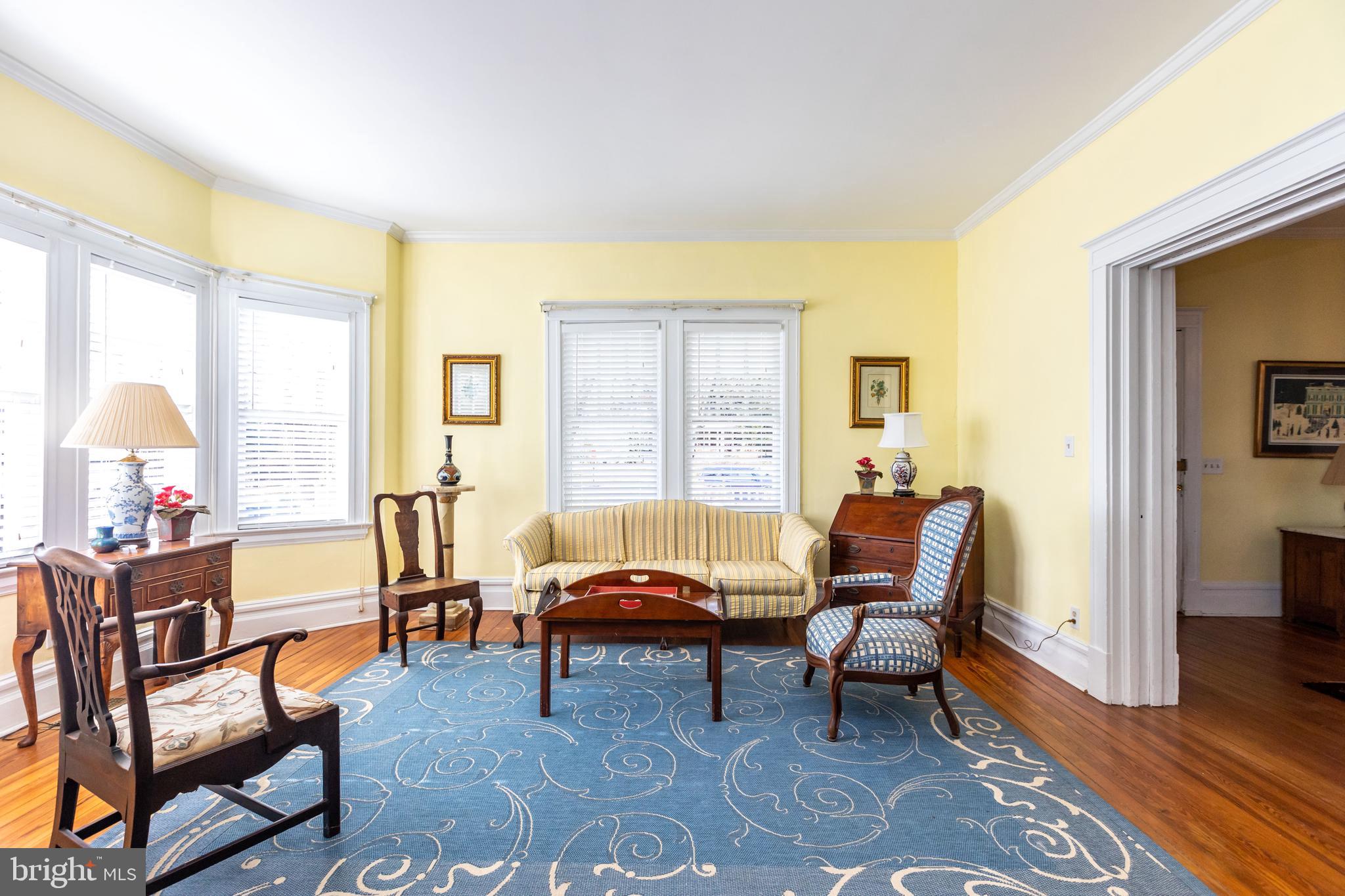 ROLAND PARK - Residential