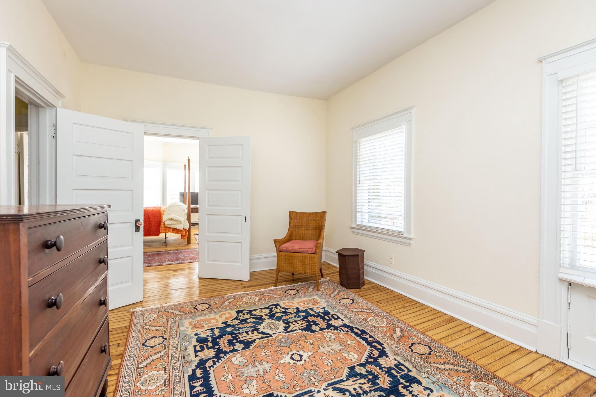 ROLAND PARK - Residential