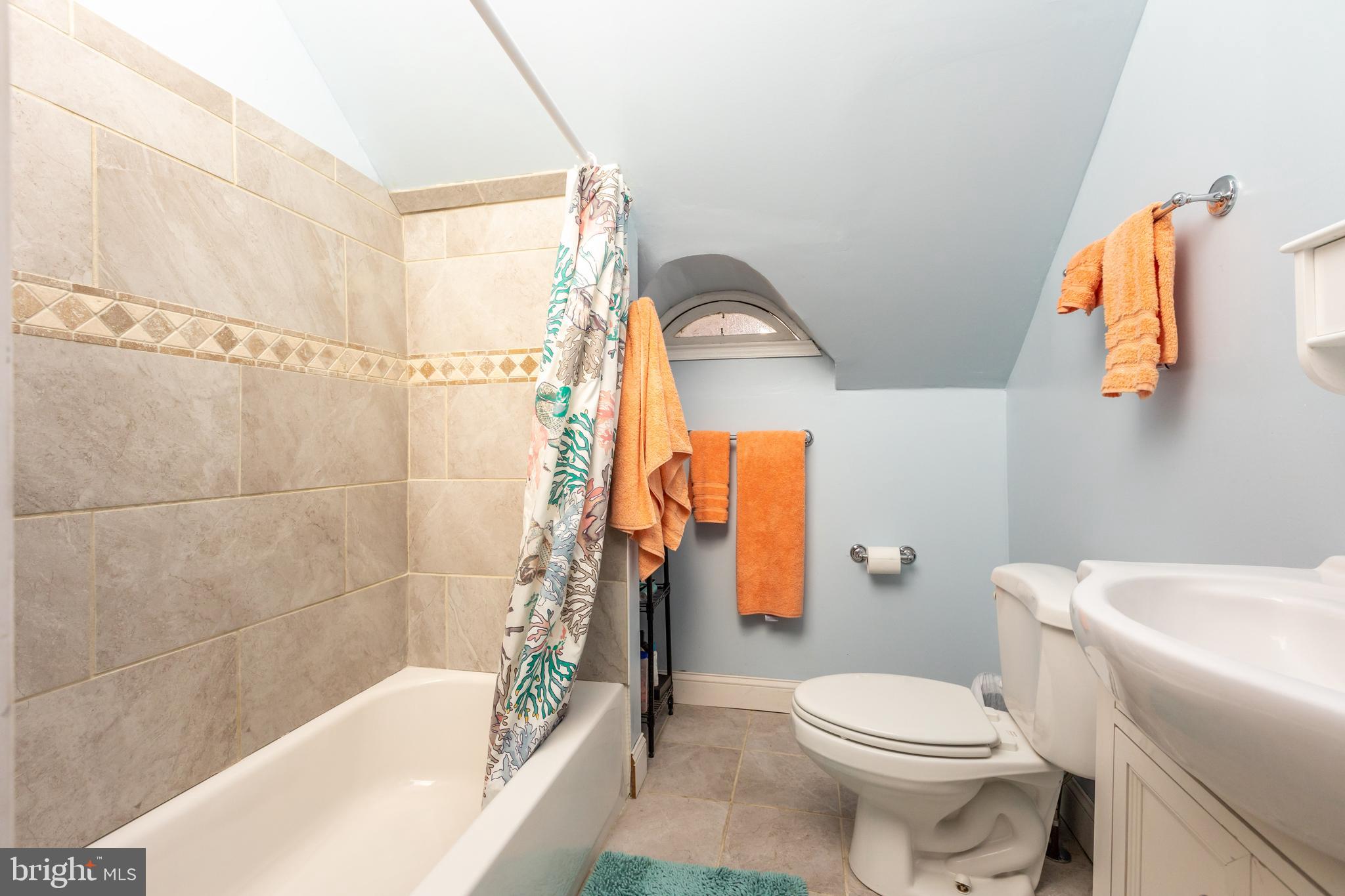 ROLAND PARK - Residential