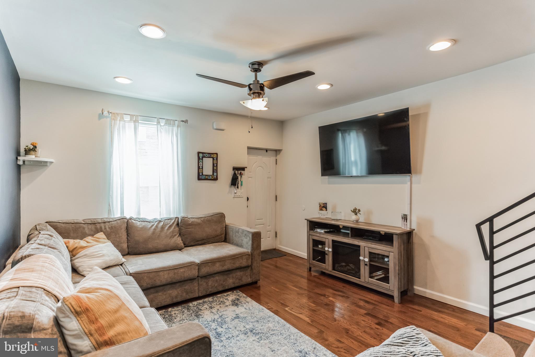 OLDE RICHMOND - Residential Lease