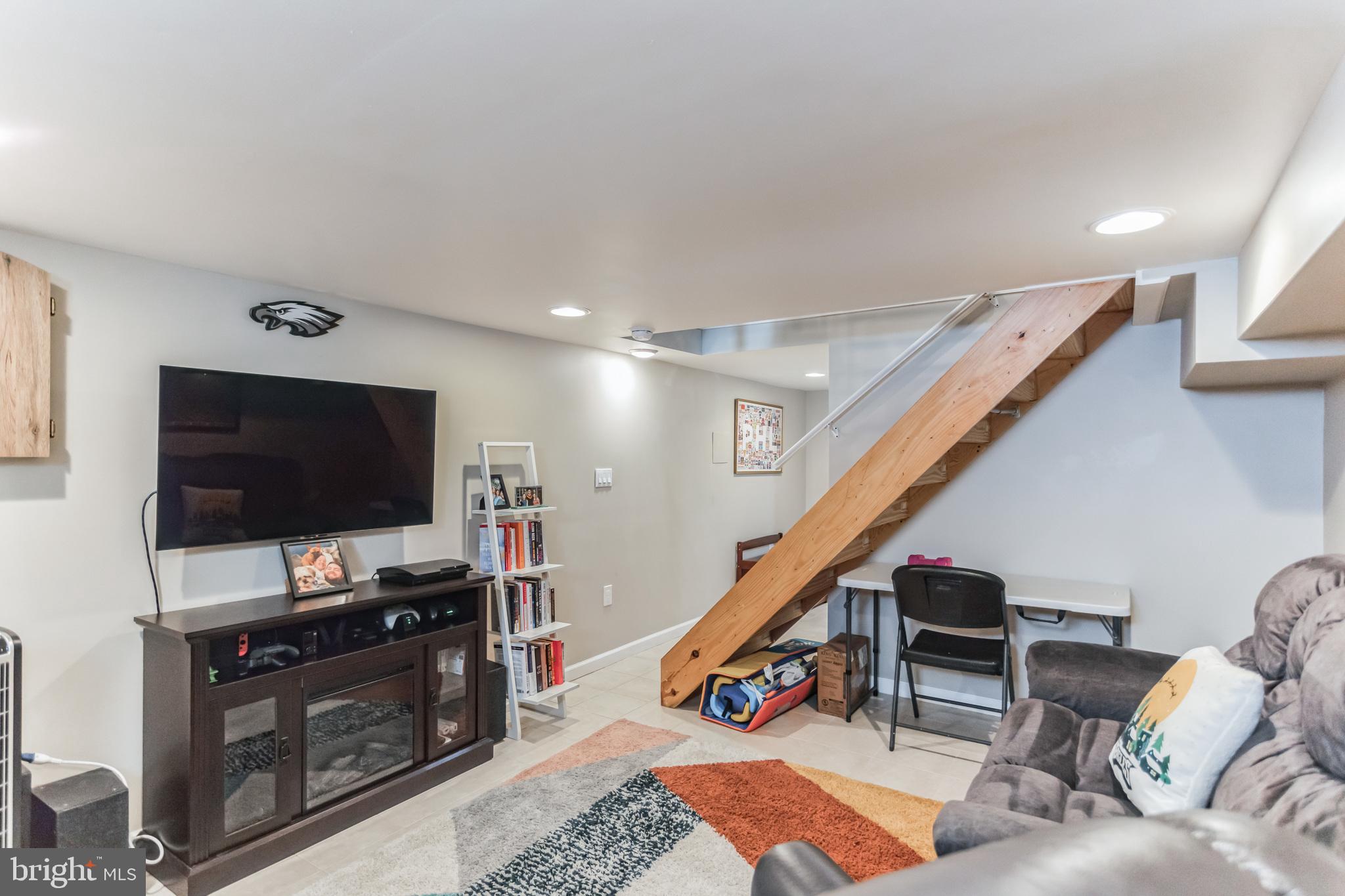 OLDE RICHMOND - Residential Lease