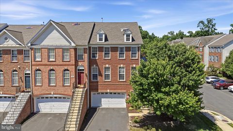 Photo of 20047 Northville Hills Terrace, ASHBURN, VA 20147 (MLS # VALO2125580)