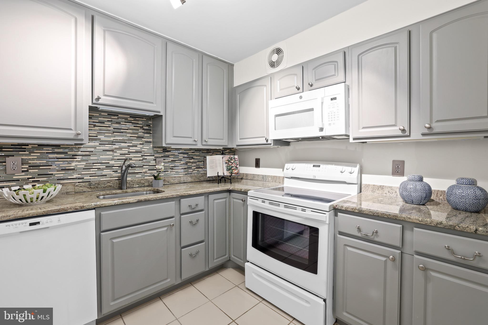 MONTEBELLO - Residential