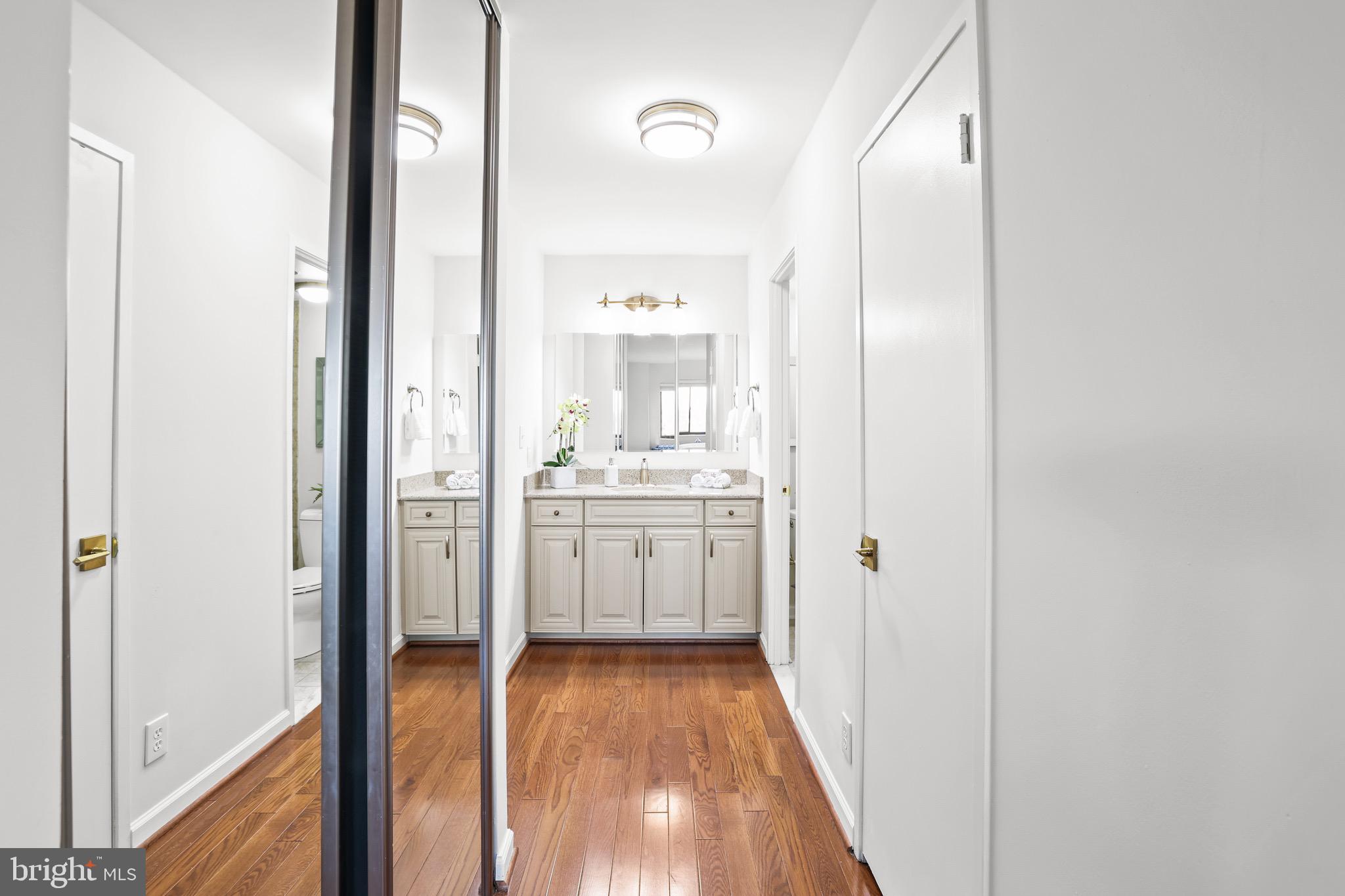 MONTEBELLO - Residential