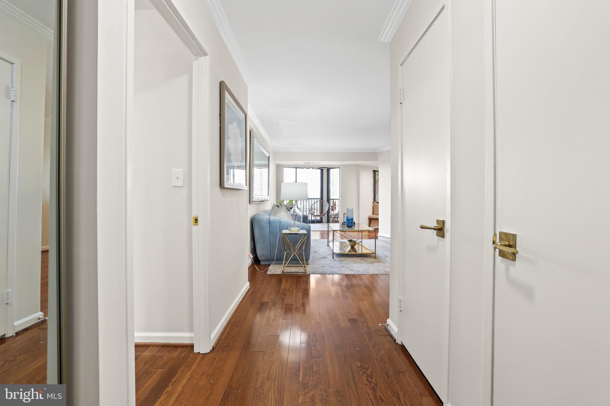 MONTEBELLO - Residential