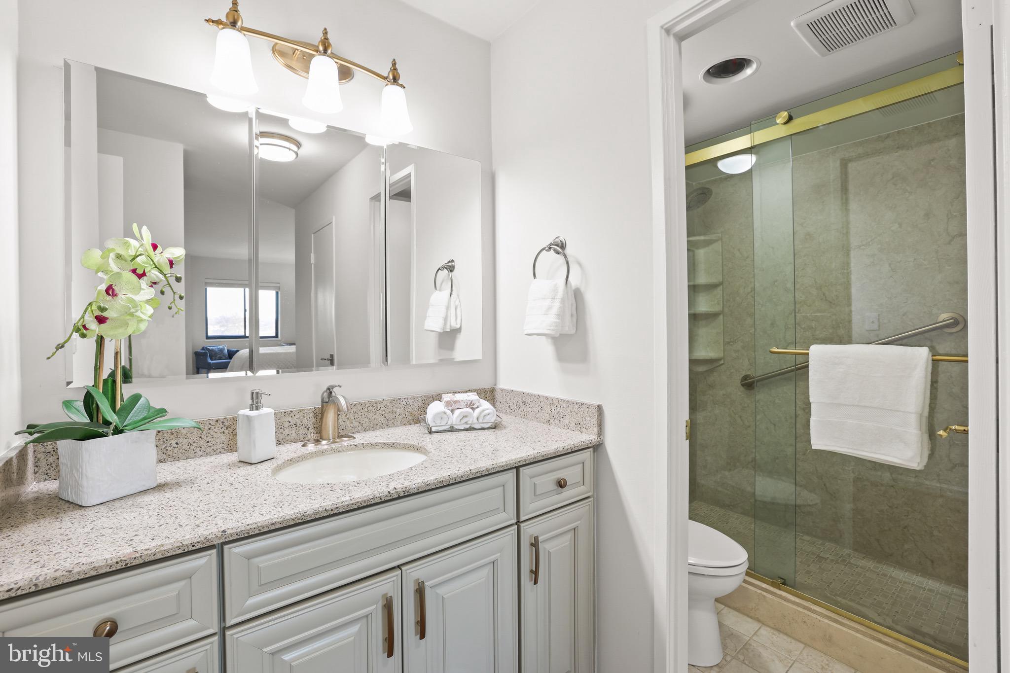 MONTEBELLO - Residential