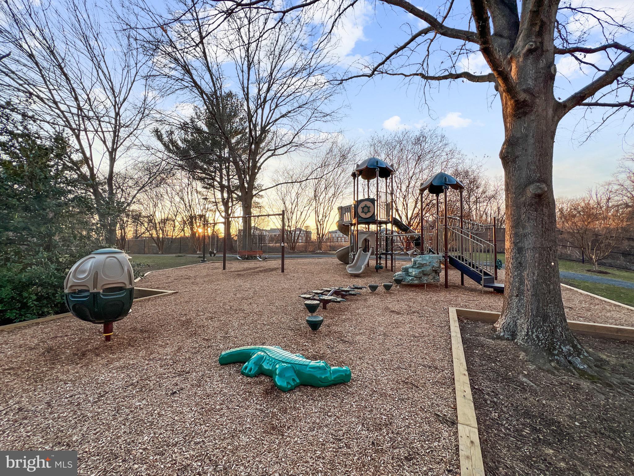 MONTEBELLO - Residential