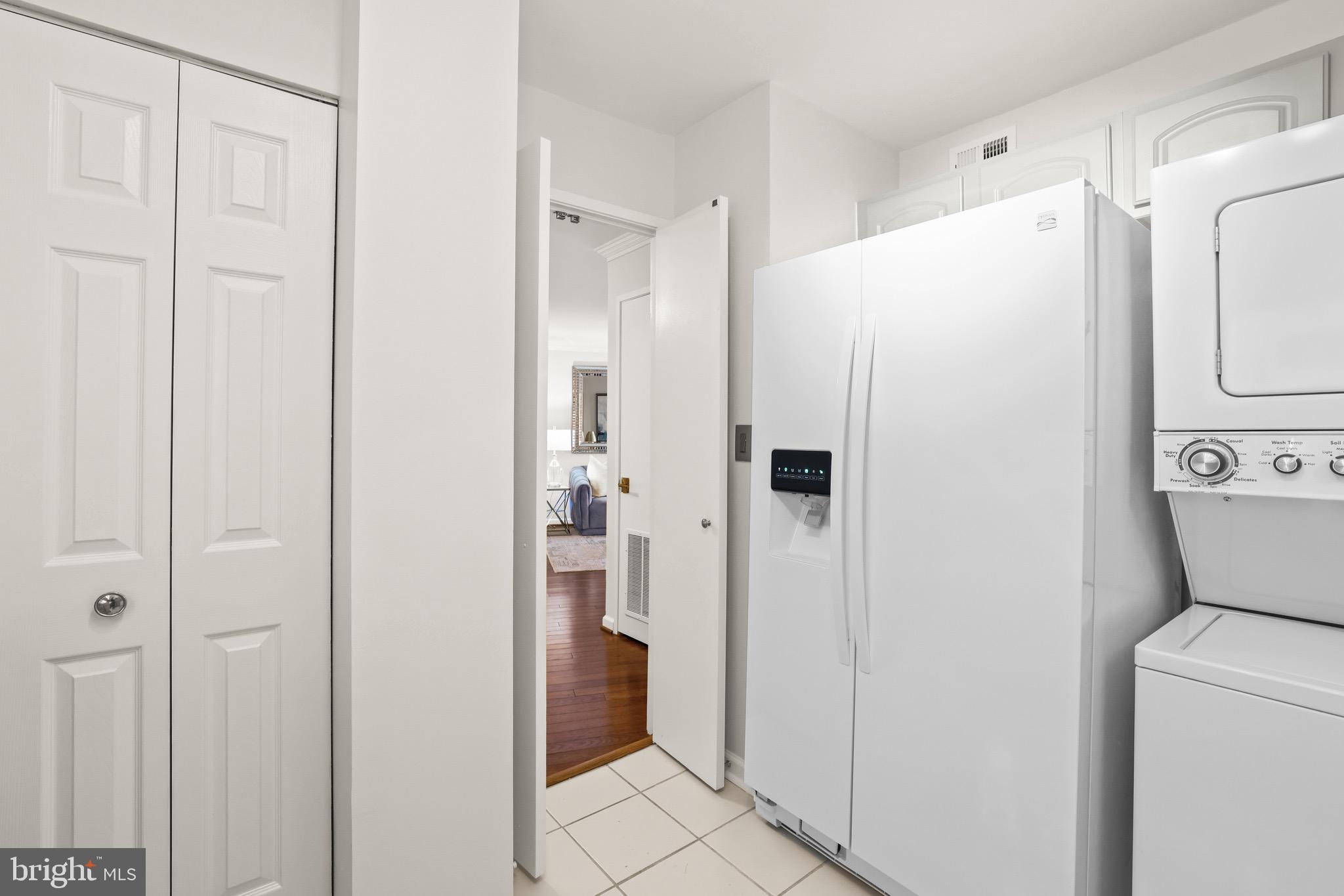 MONTEBELLO - Residential