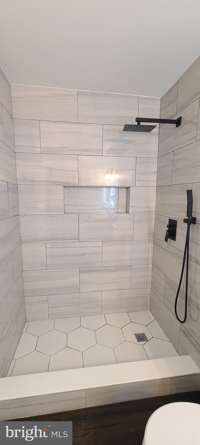 ASHLEIGH PARK - Residential