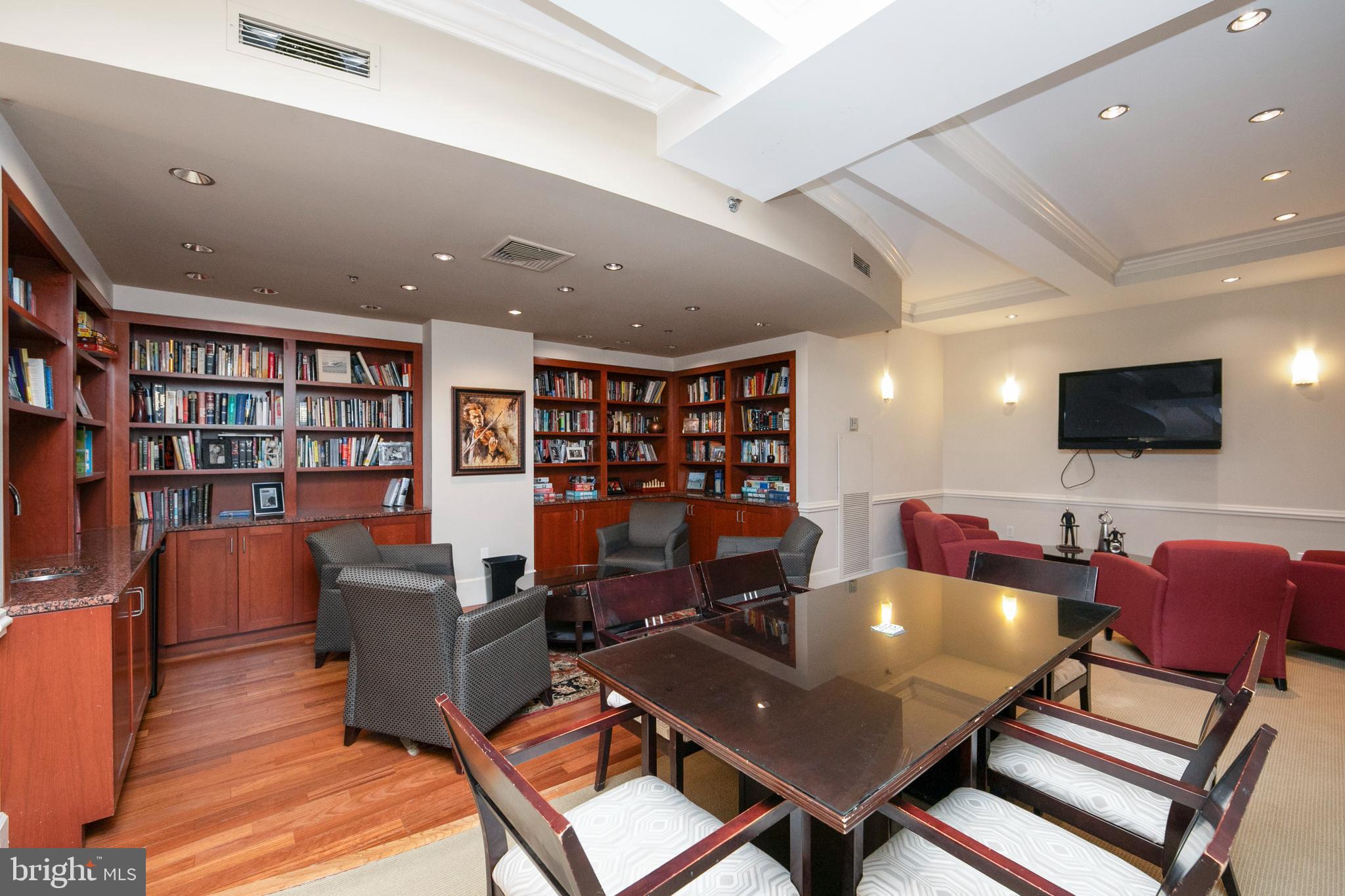 1500 CHESTNUT STREET 6D