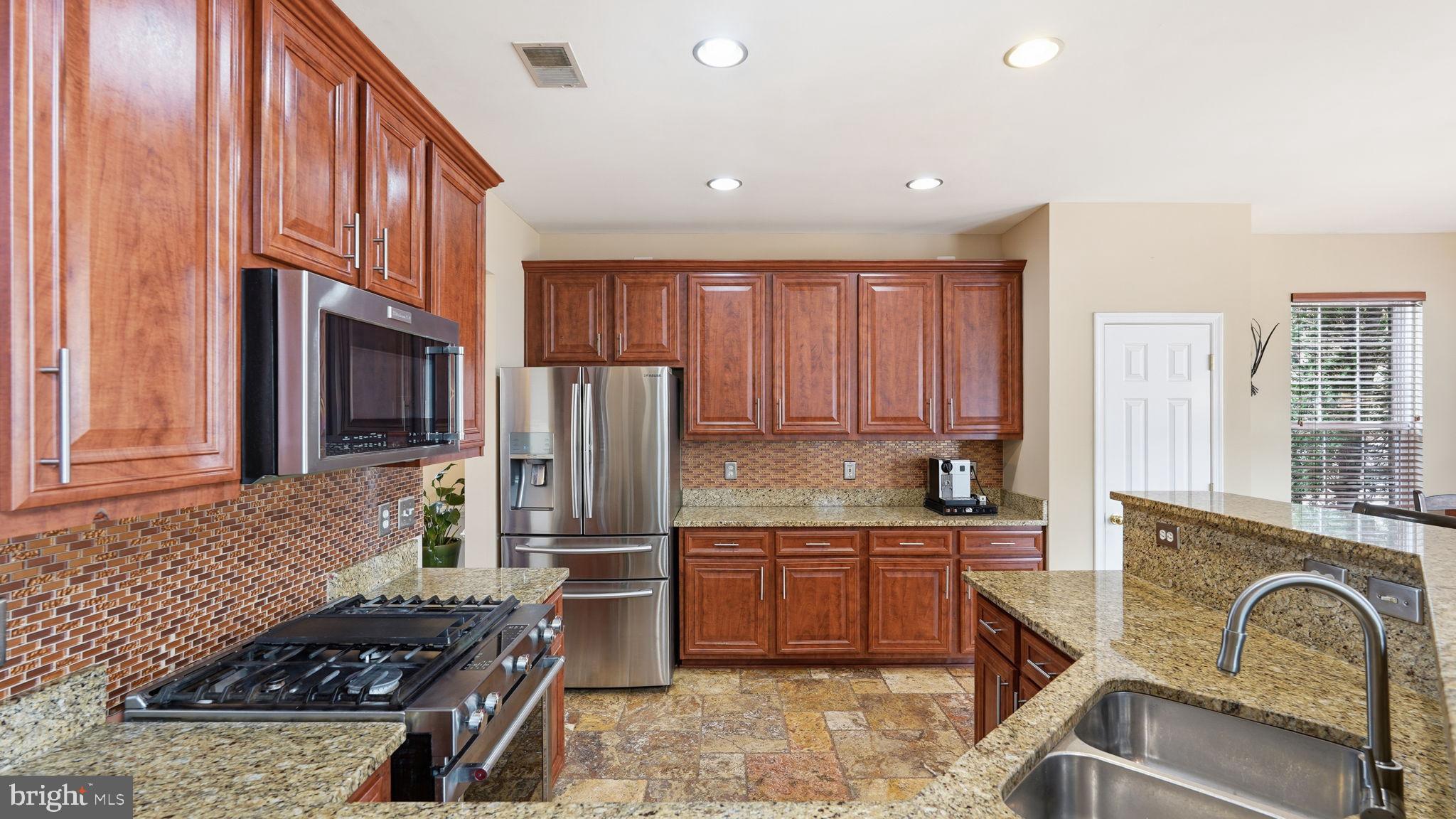 LORTON STATION - Residential