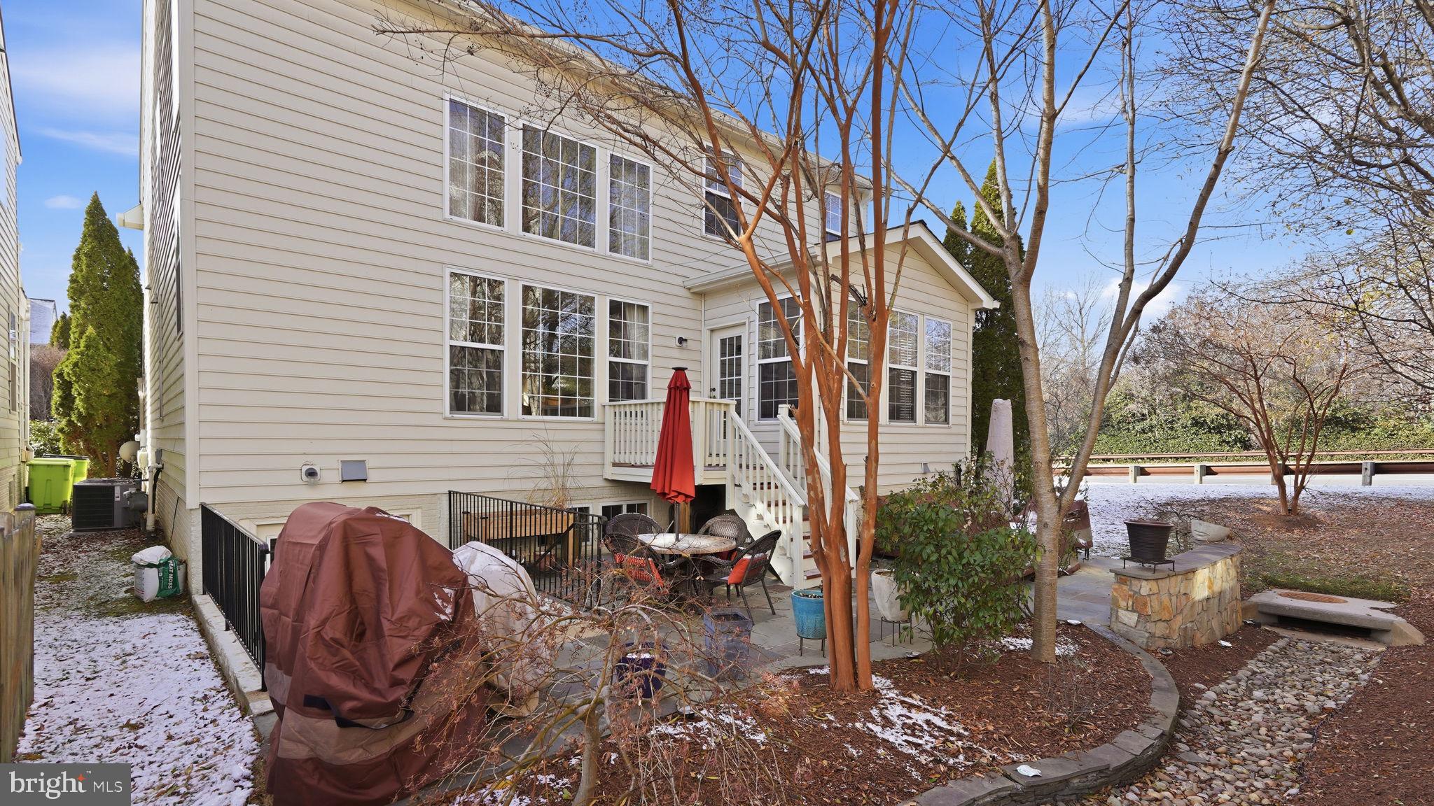 LORTON STATION - Residential