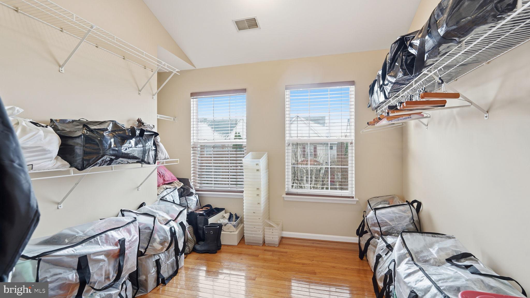 LORTON STATION - Residential