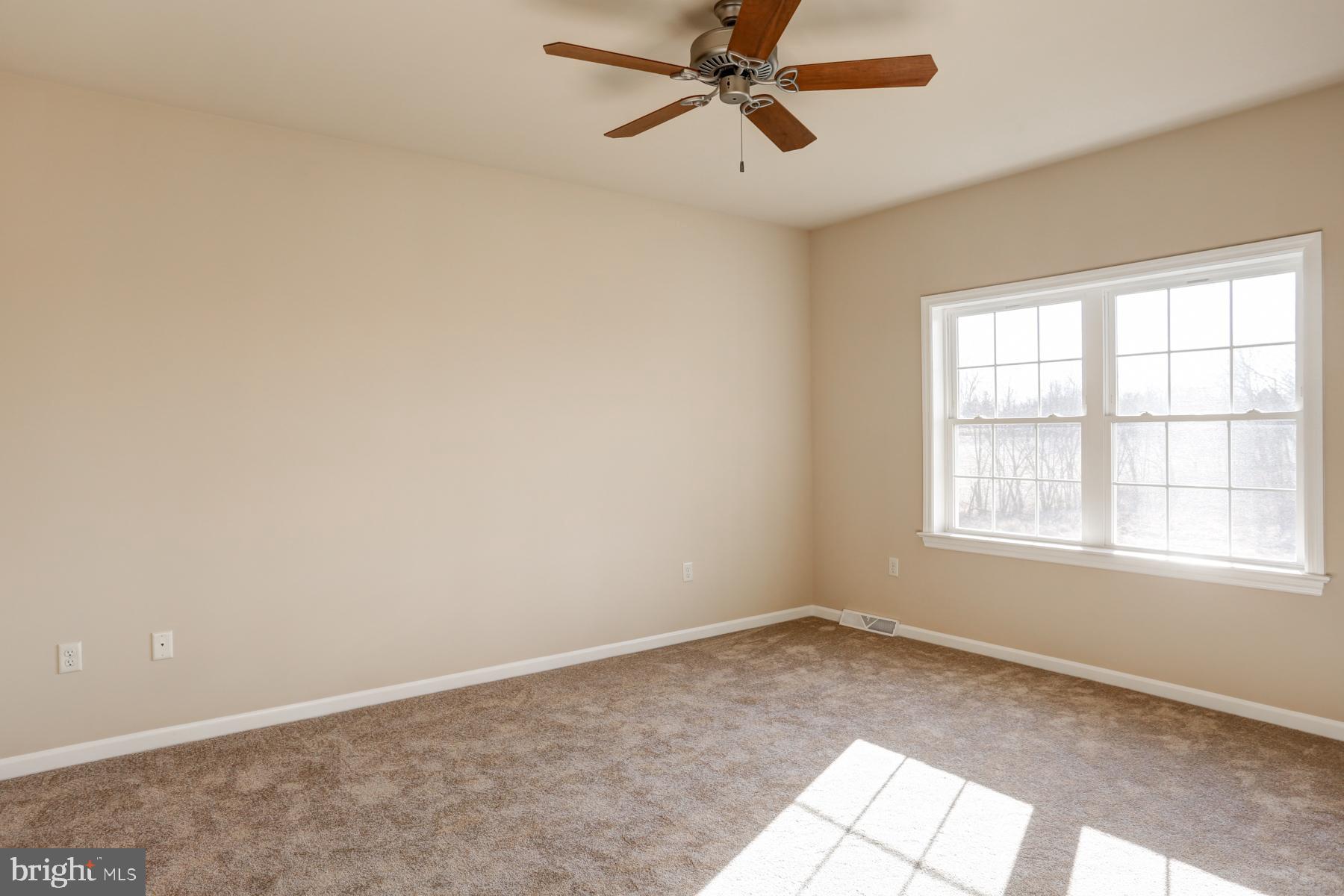 STONEYBROOK OF ELIZABETHTOWN - Residential