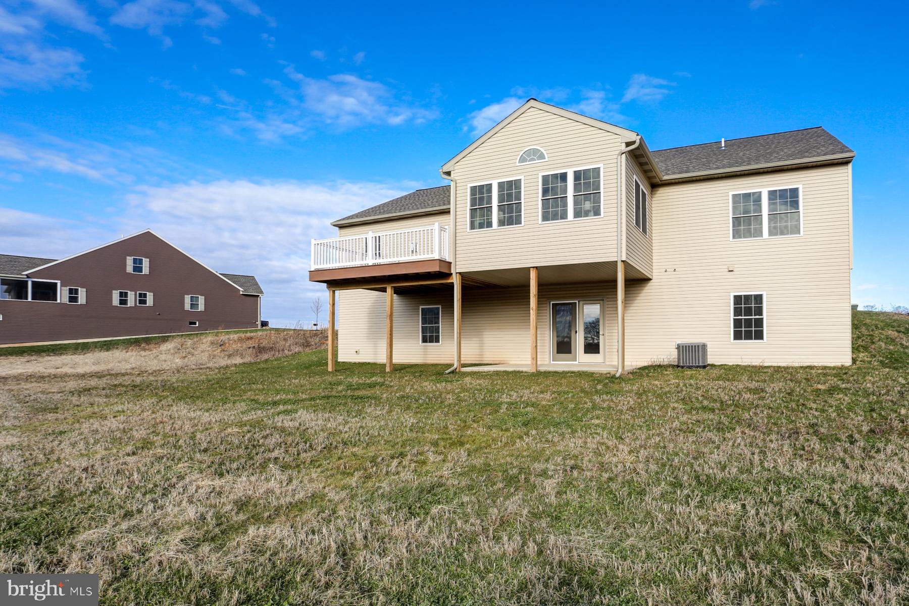 STONEYBROOK OF ELIZABETHTOWN - Residential