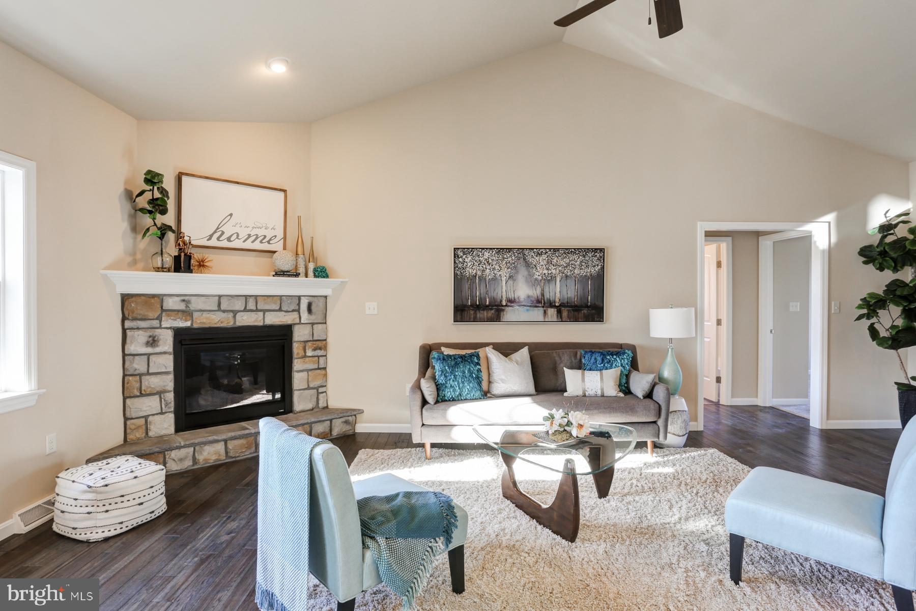 STONEYBROOK OF ELIZABETHTOWN - Residential