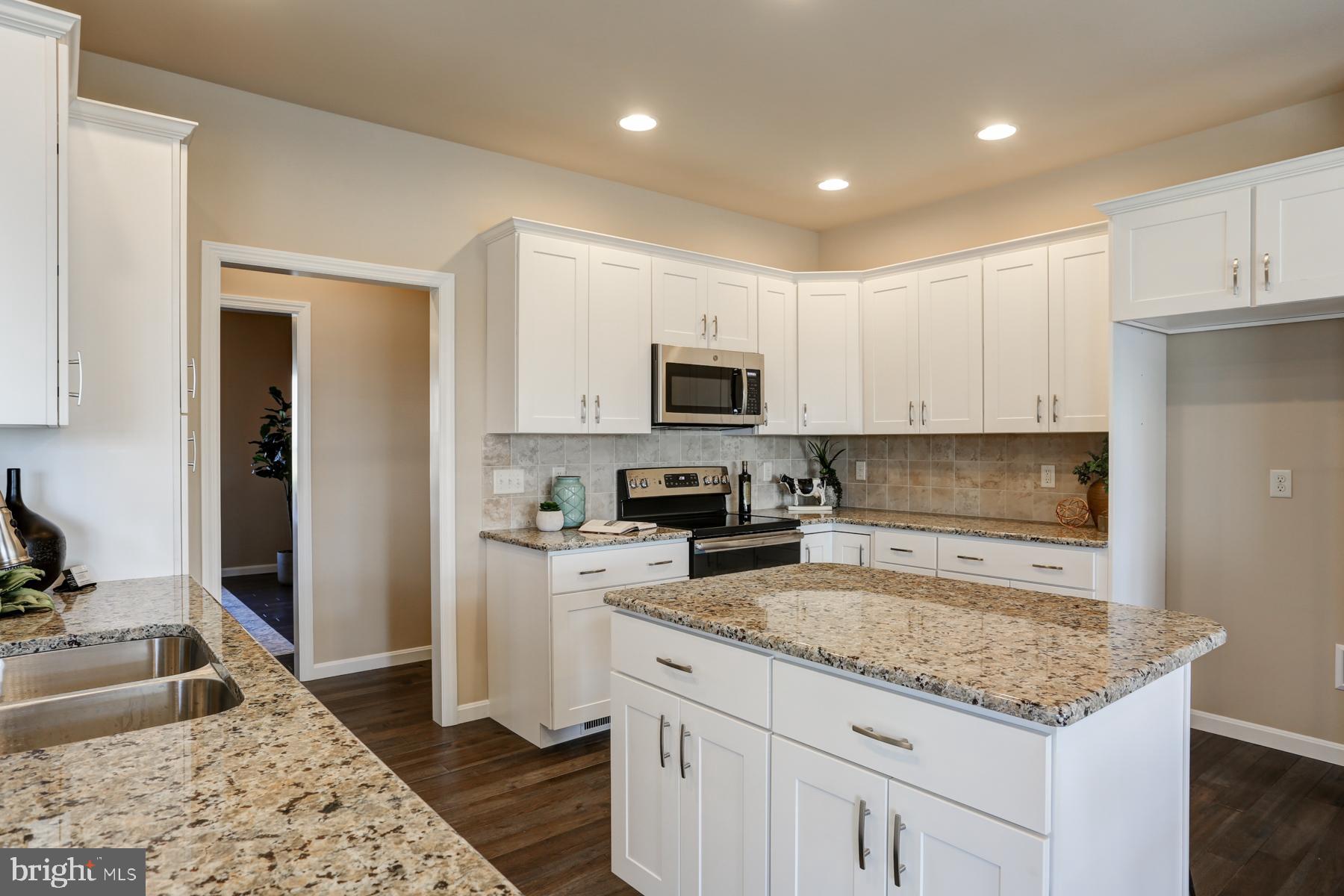 STONEYBROOK OF ELIZABETHTOWN - Residential