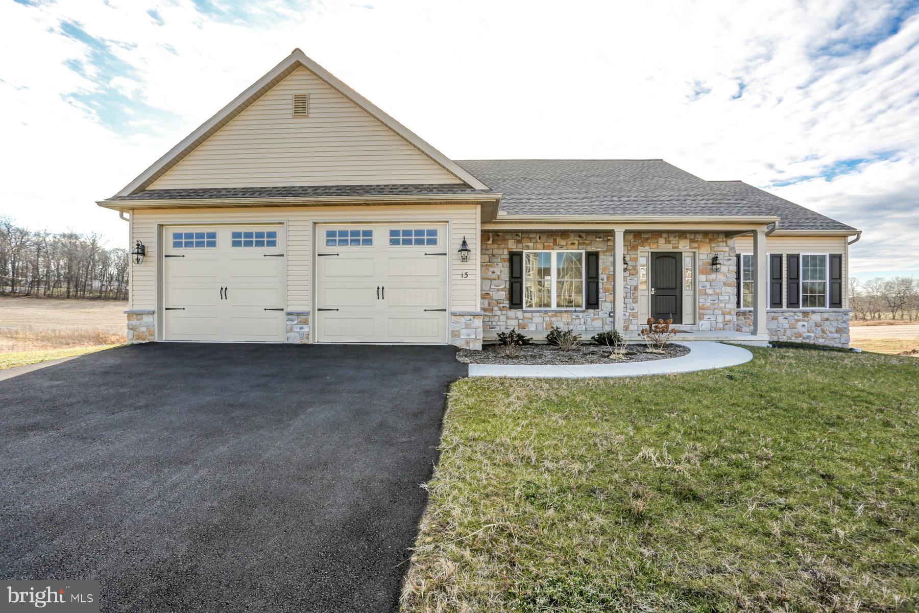 STONEYBROOK OF ELIZABETHTOWN - Residential