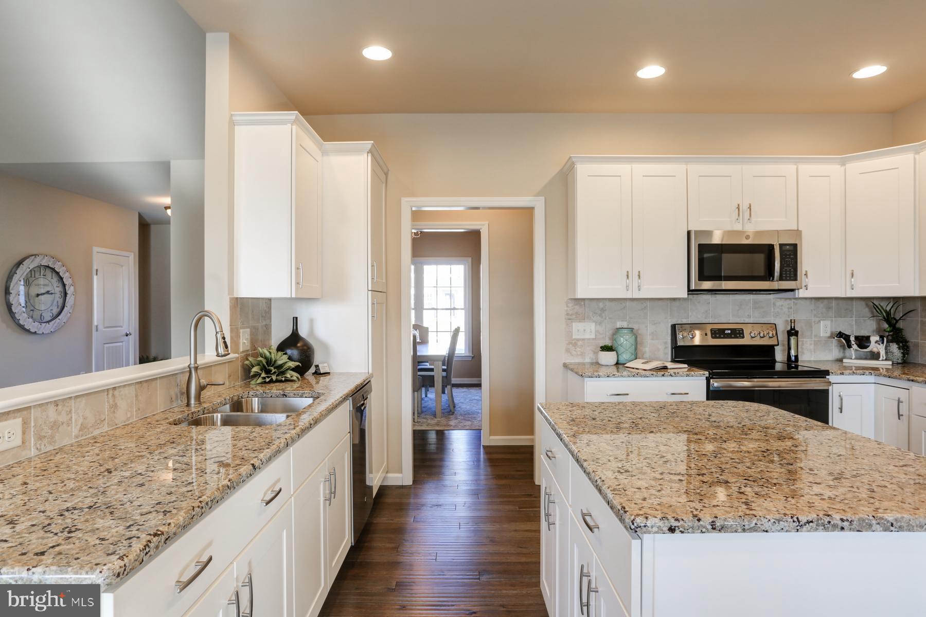 STONEYBROOK OF ELIZABETHTOWN - Residential