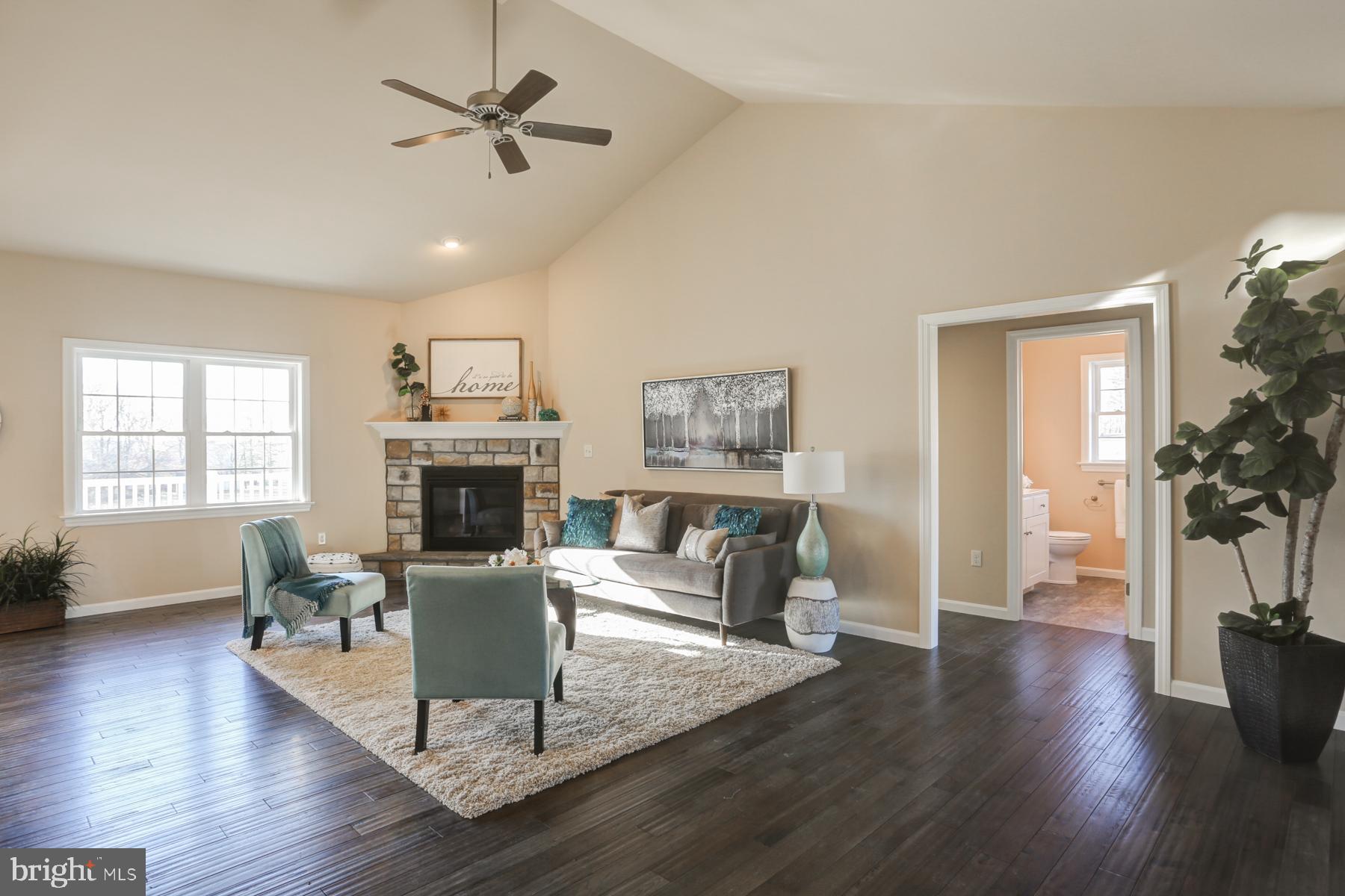 STONEYBROOK OF ELIZABETHTOWN - Residential