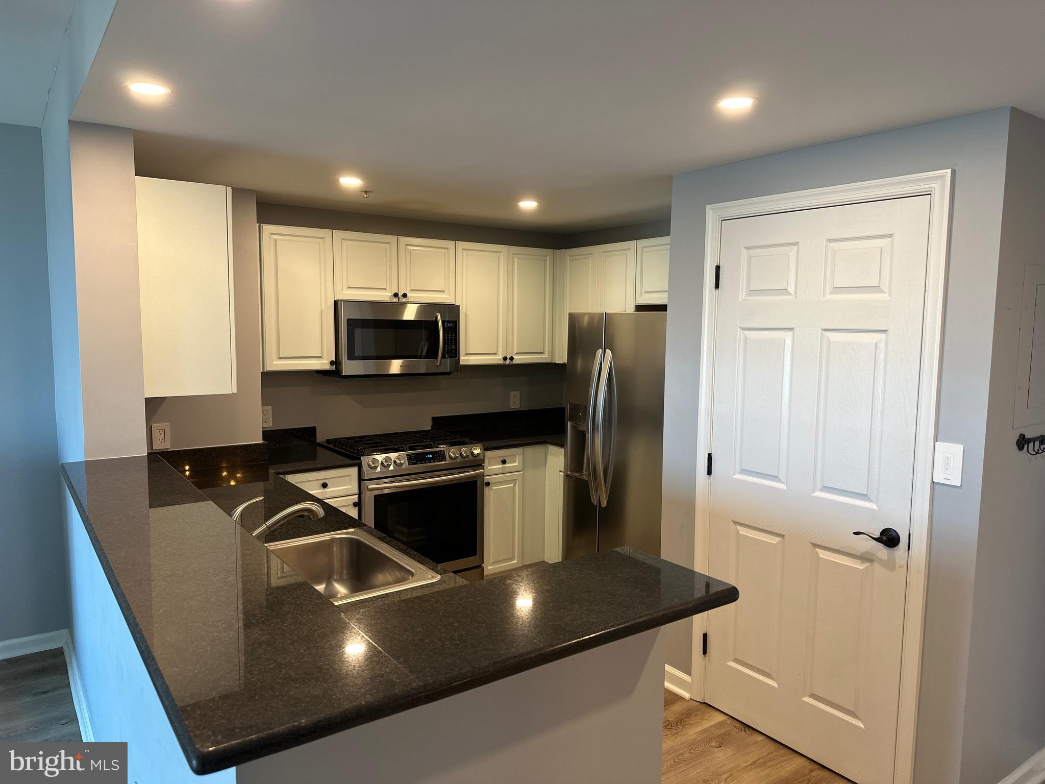 WILTON HOUSE - Residential Lease