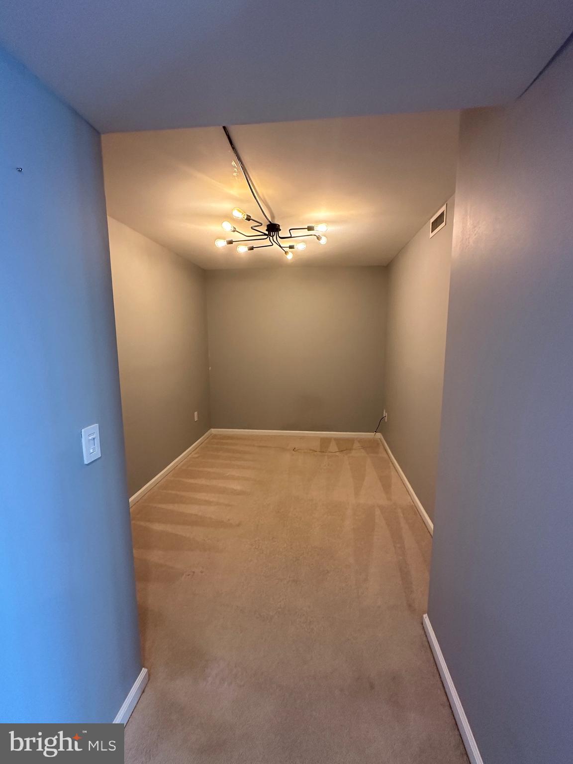 WILTON HOUSE - Residential Lease