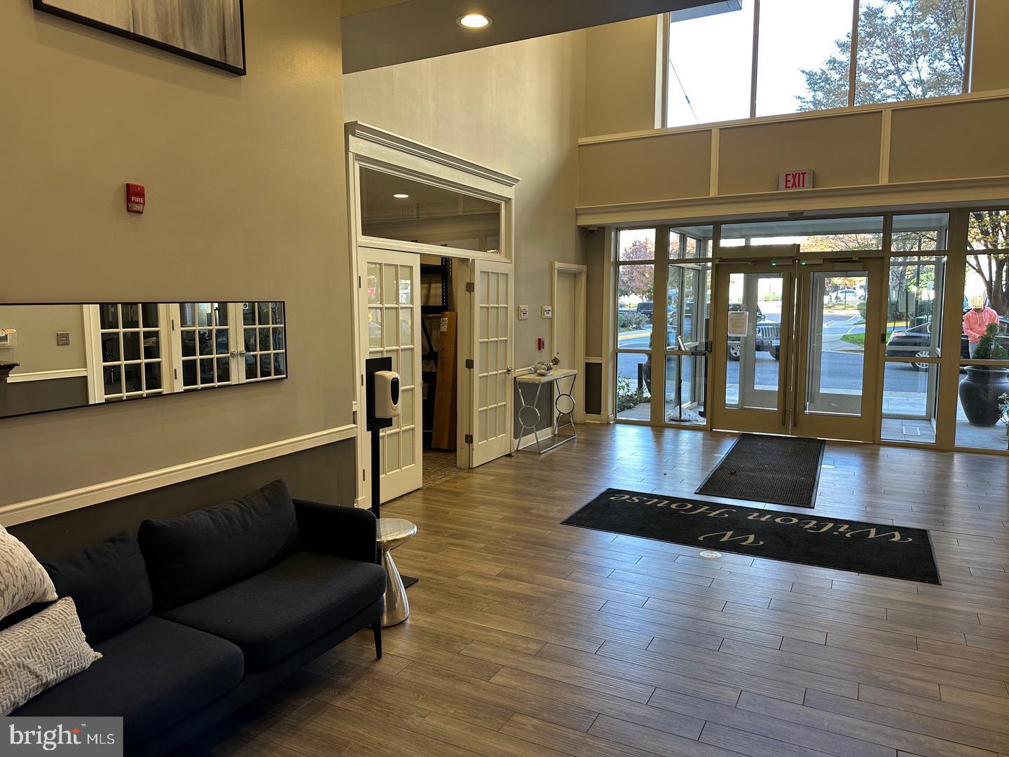 WILTON HOUSE - Residential Lease