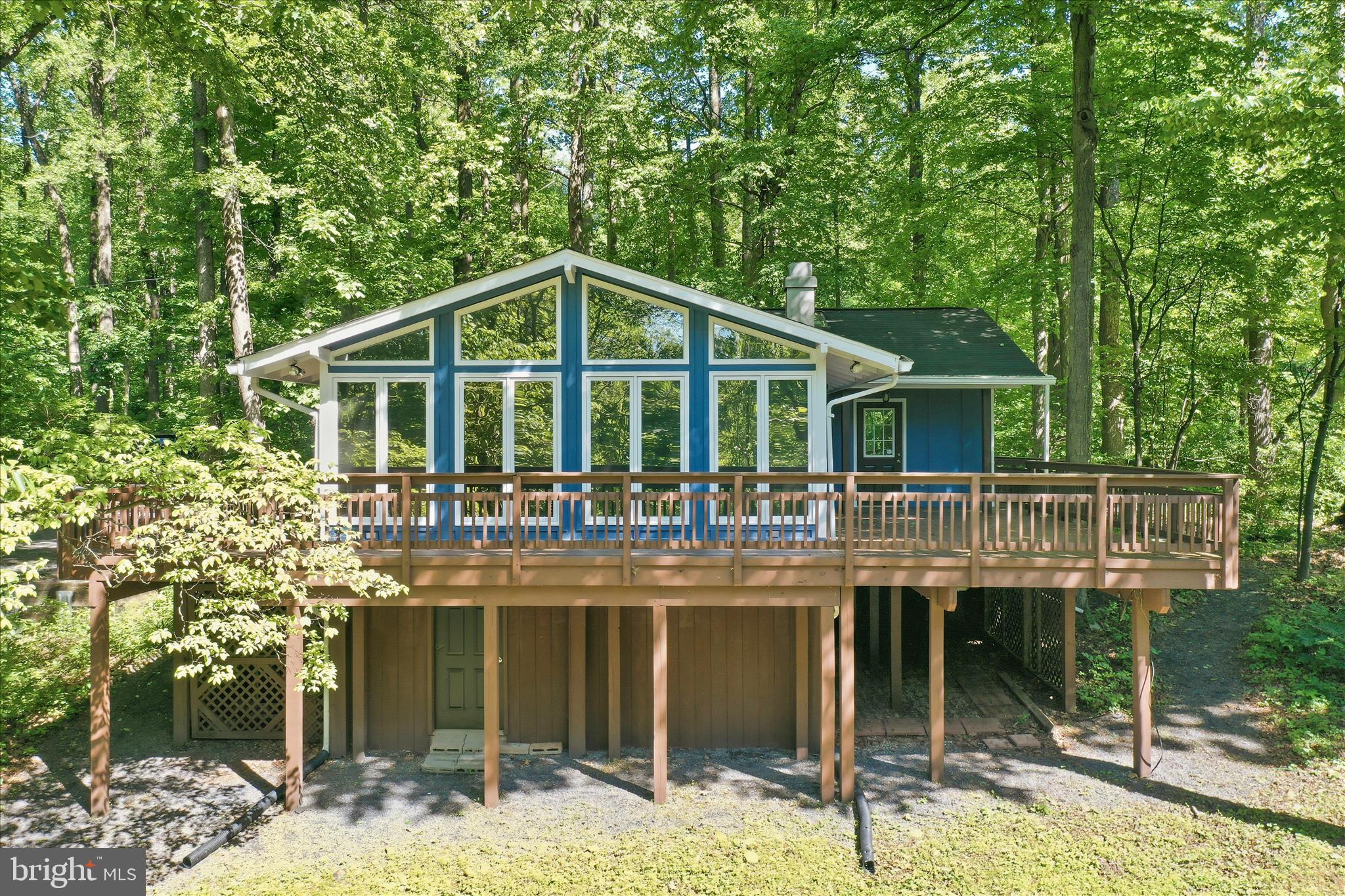 BLUE MOUNTAIN - Residential