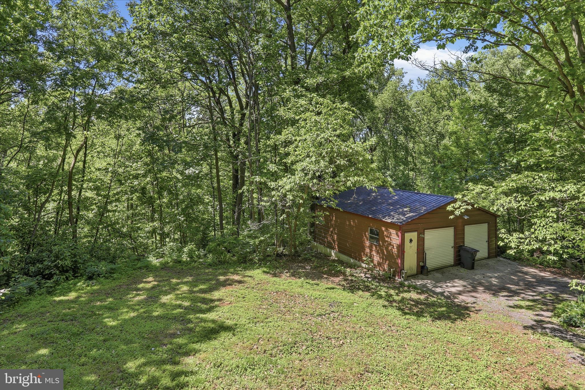 BLUE MOUNTAIN - Residential