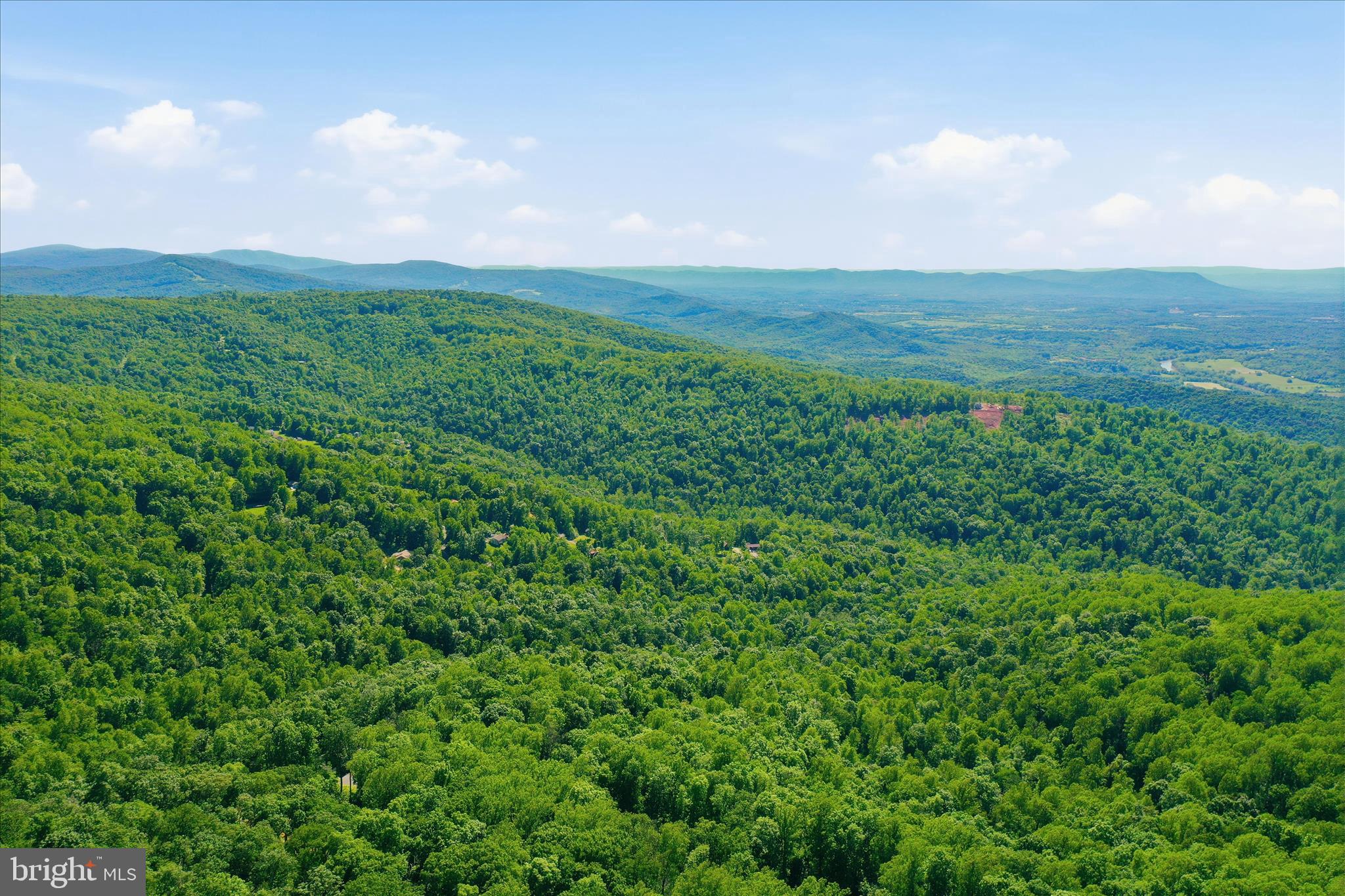 BLUE MOUNTAIN - Residential