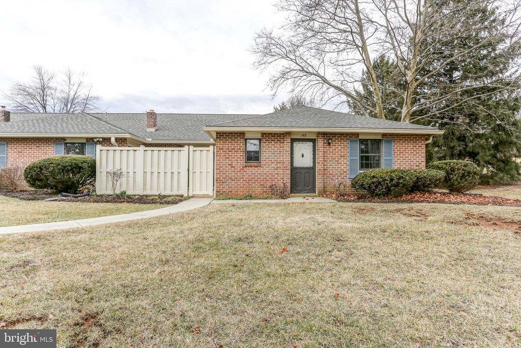 Photo of 165 Valleybrook Drive, LANCASTER, PA 17601 (MLS # PALA2065328)