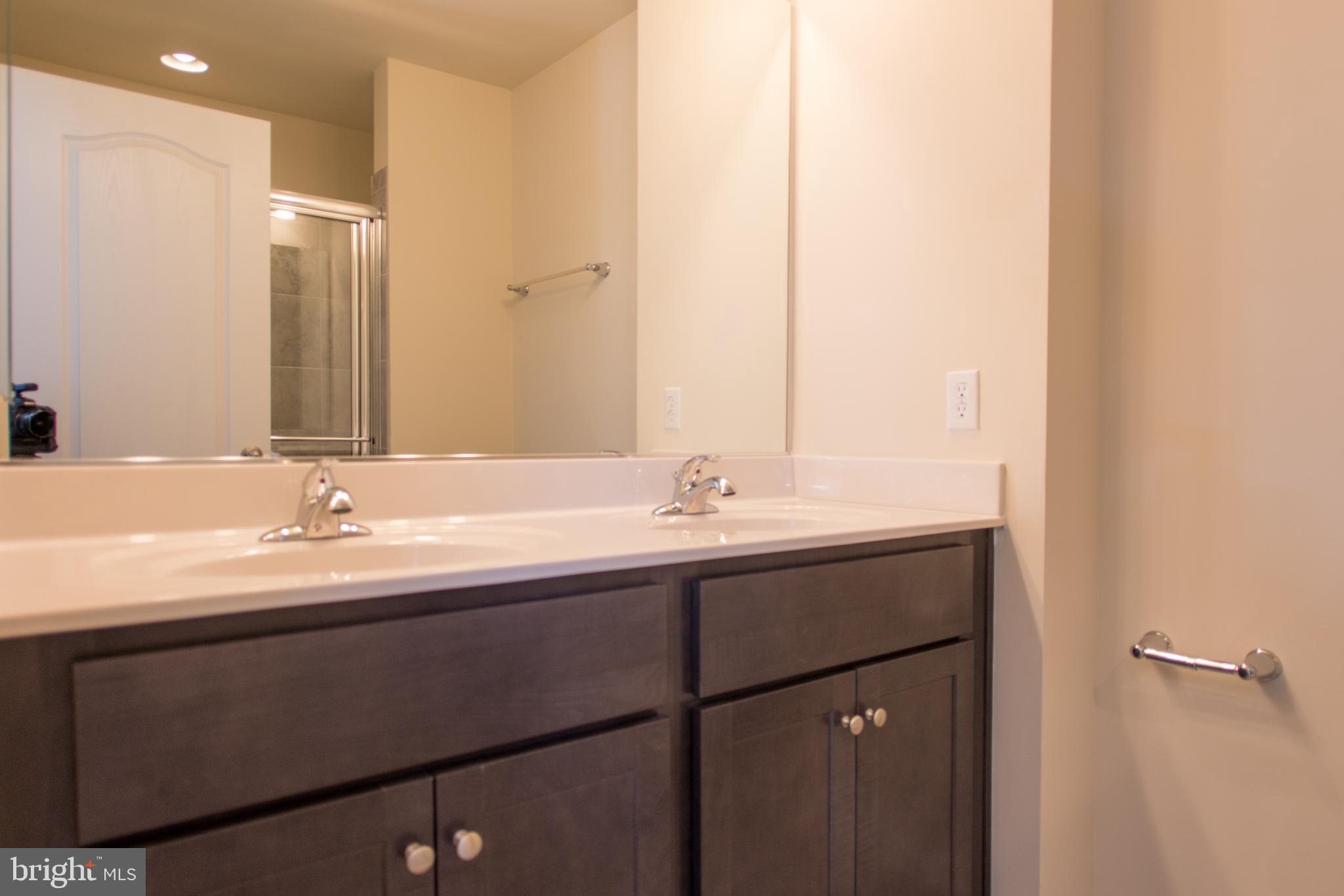 ARCHERS ROCK - Residential