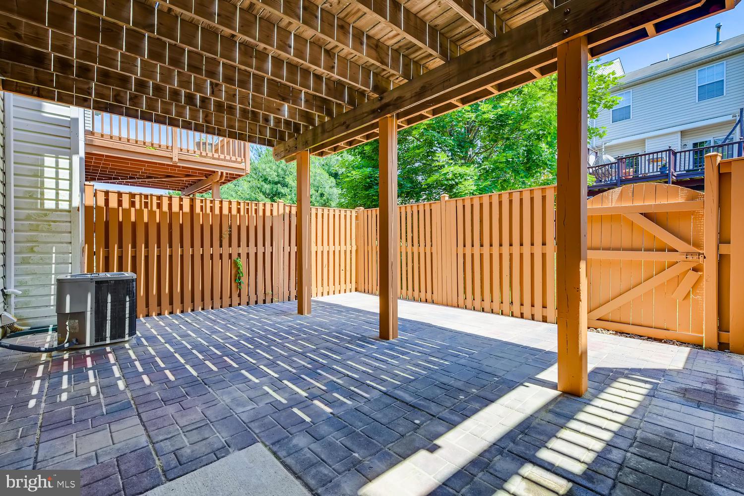 HOWARDS RIDGE - Residential