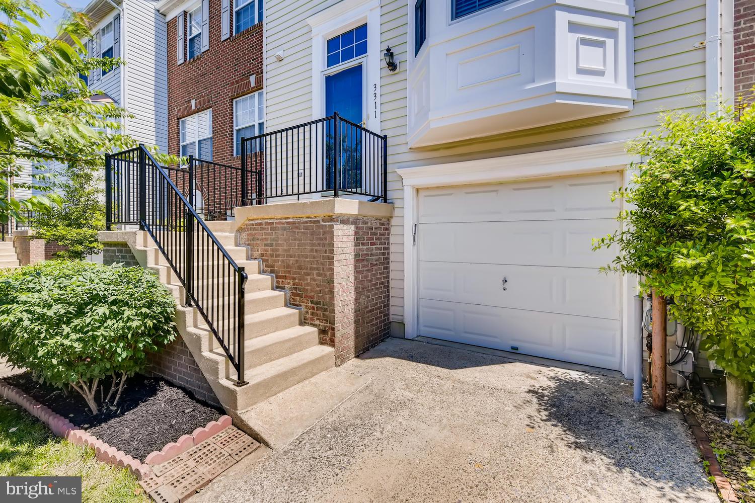 HOWARDS RIDGE - Residential