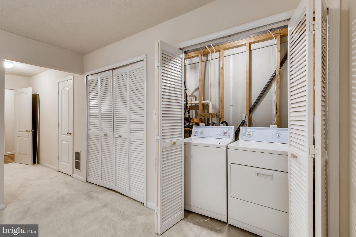 HOWARDS RIDGE - Residential