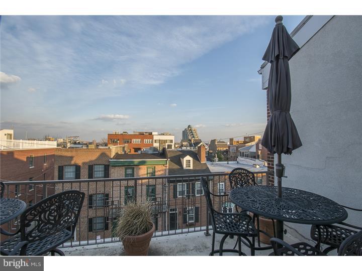 QUEEN VILLAGE - Residential