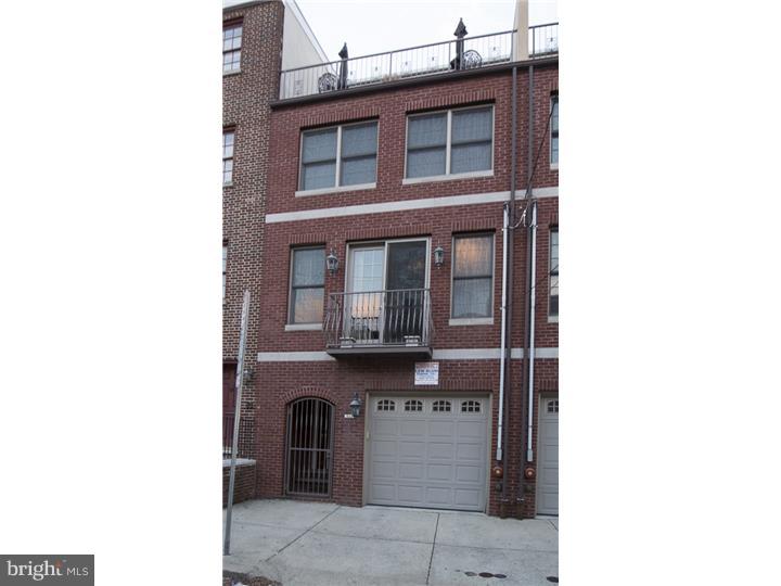 QUEEN VILLAGE - Residential