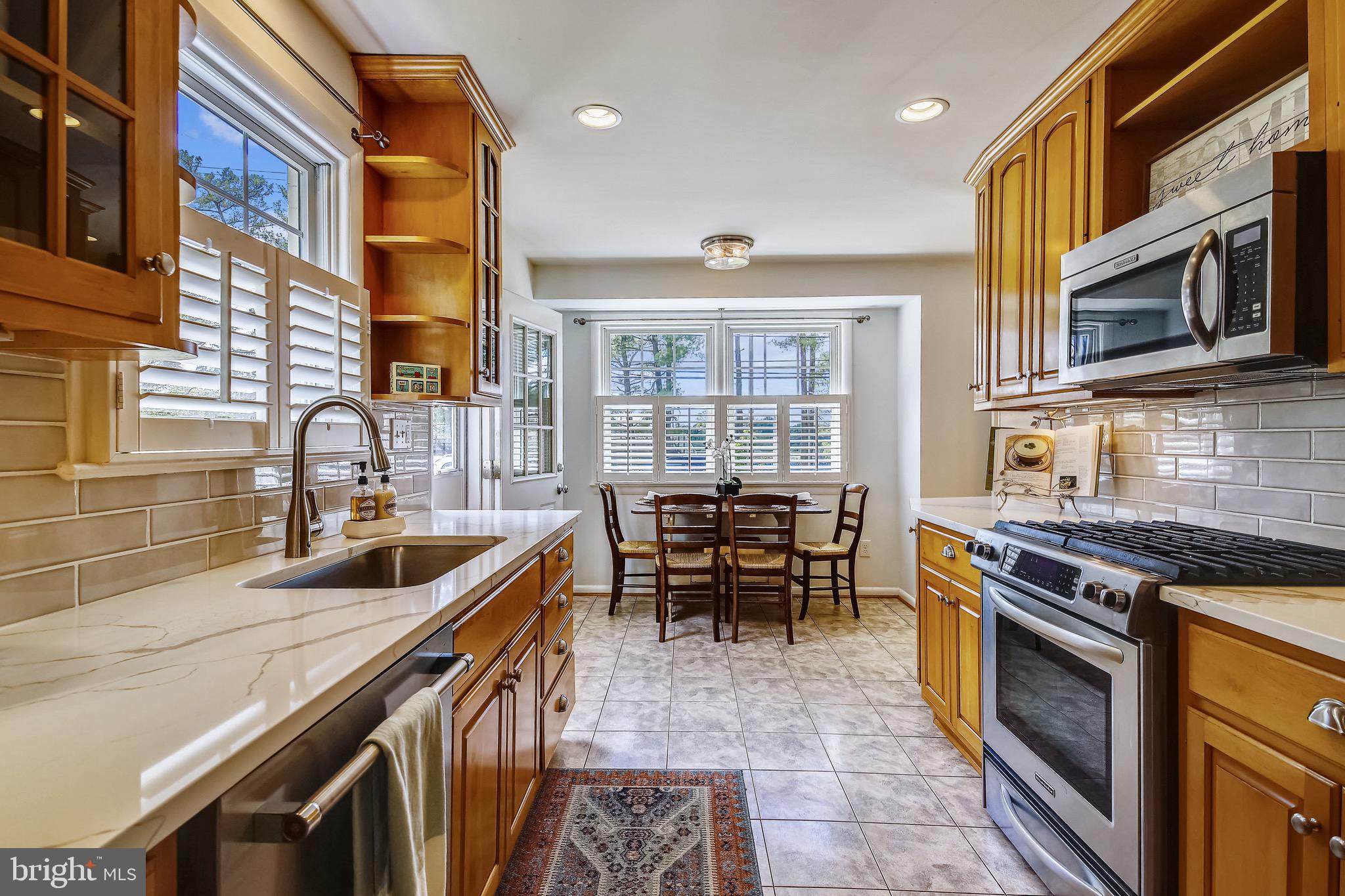 REGENCY ESTATES - Residential