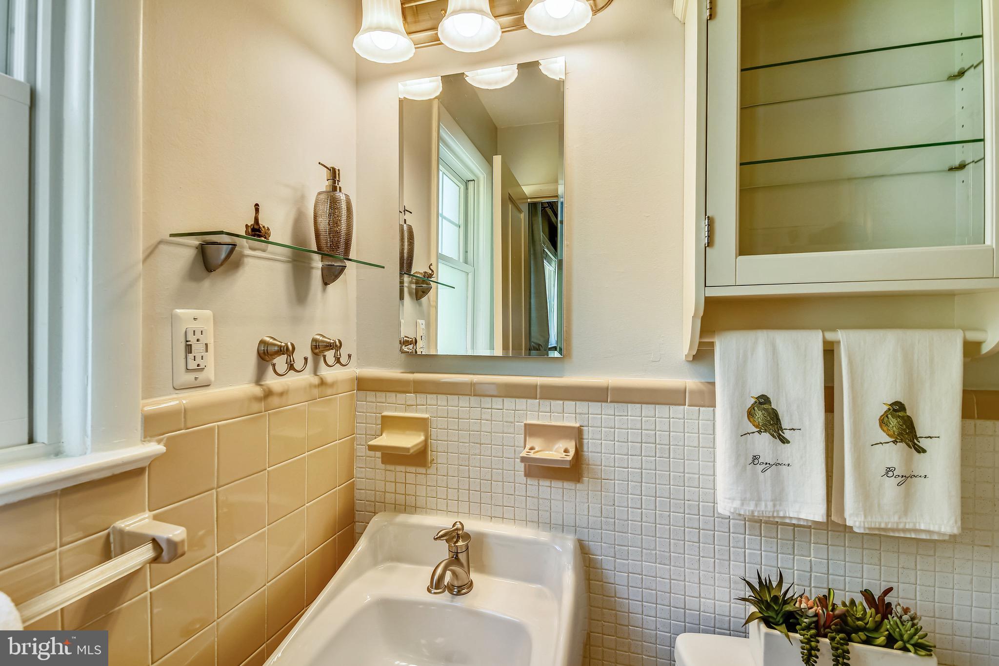 REGENCY ESTATES - Residential