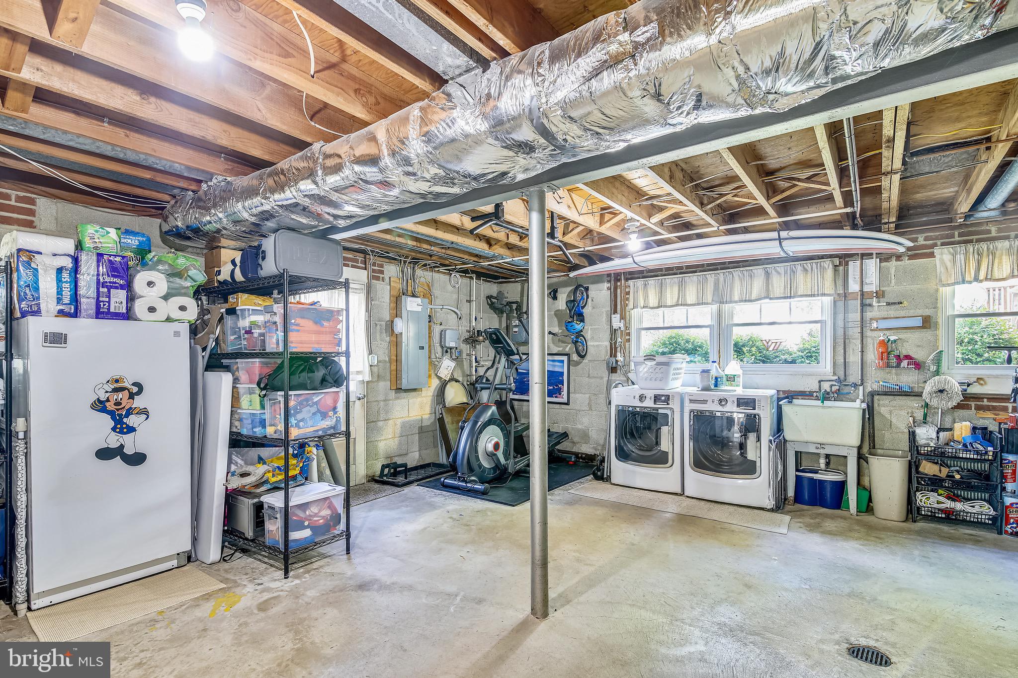 REGENCY ESTATES - Residential