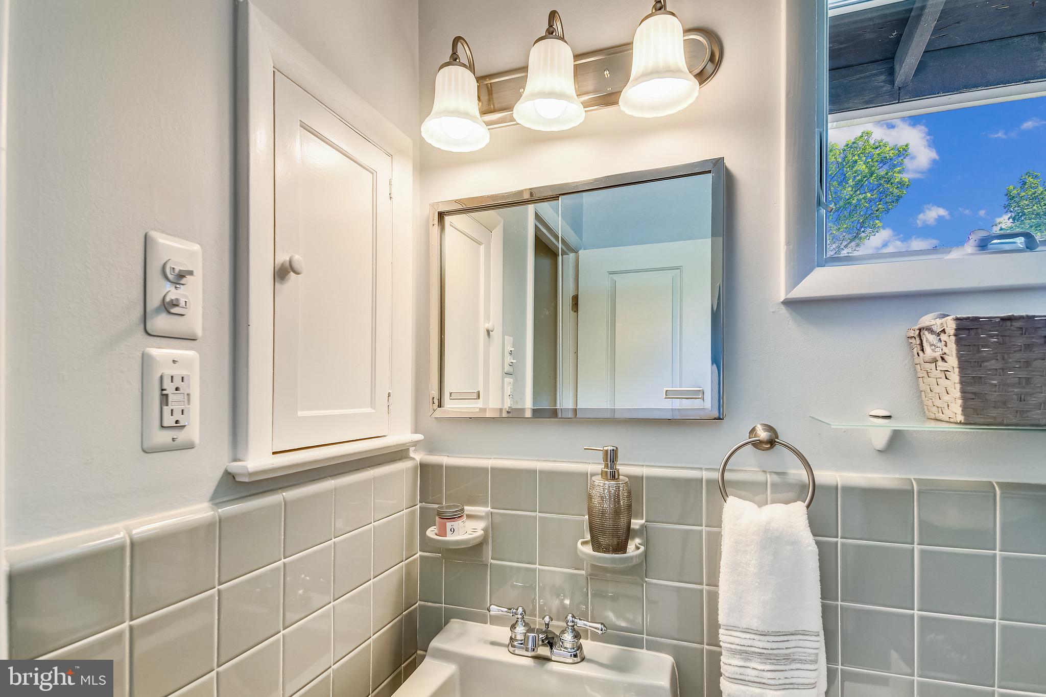 REGENCY ESTATES - Residential