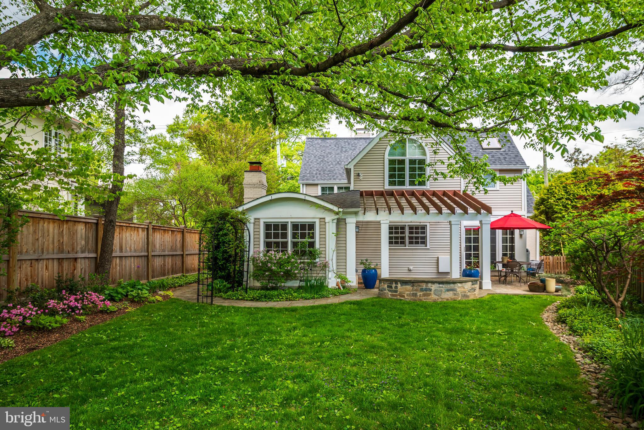 BATTERY PARK - Residential