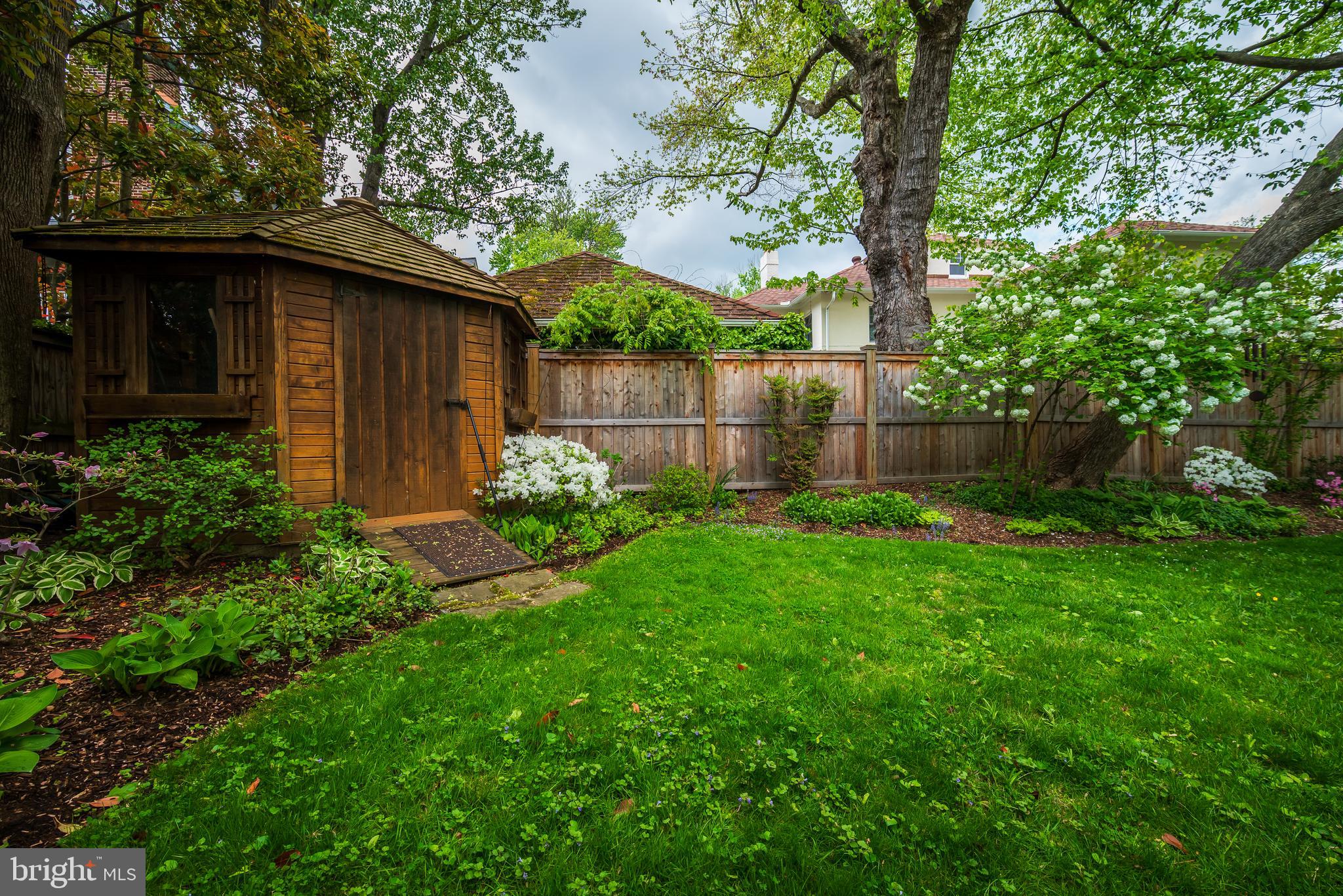 BATTERY PARK - Residential
