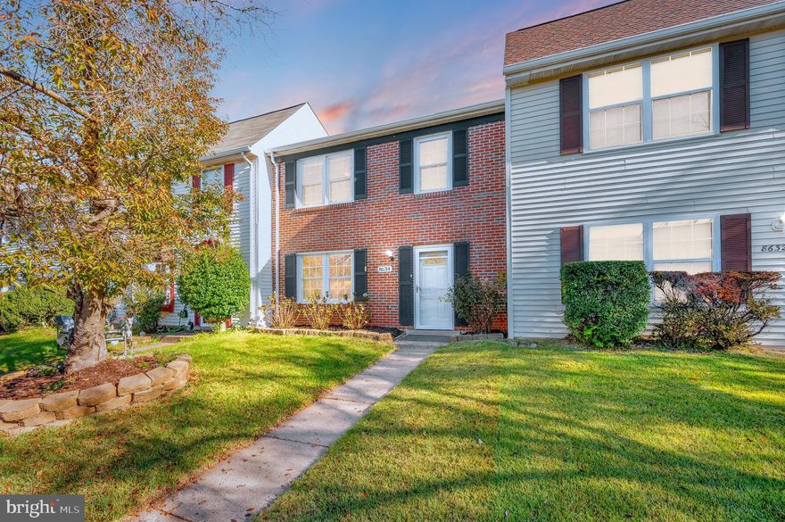 Perfect #3BR/2.5BA townhome in Manassas Park!  Minutes from the train station.   Stainless steel appliances in the kitchen.  The home has been freshly painted and is move in ready!  Fenced in back yard with patio and a storage shed.  A perfect starter home or investment opportunity.  Come check it out!
LISTING AGENT IS RELATED TO SELLER