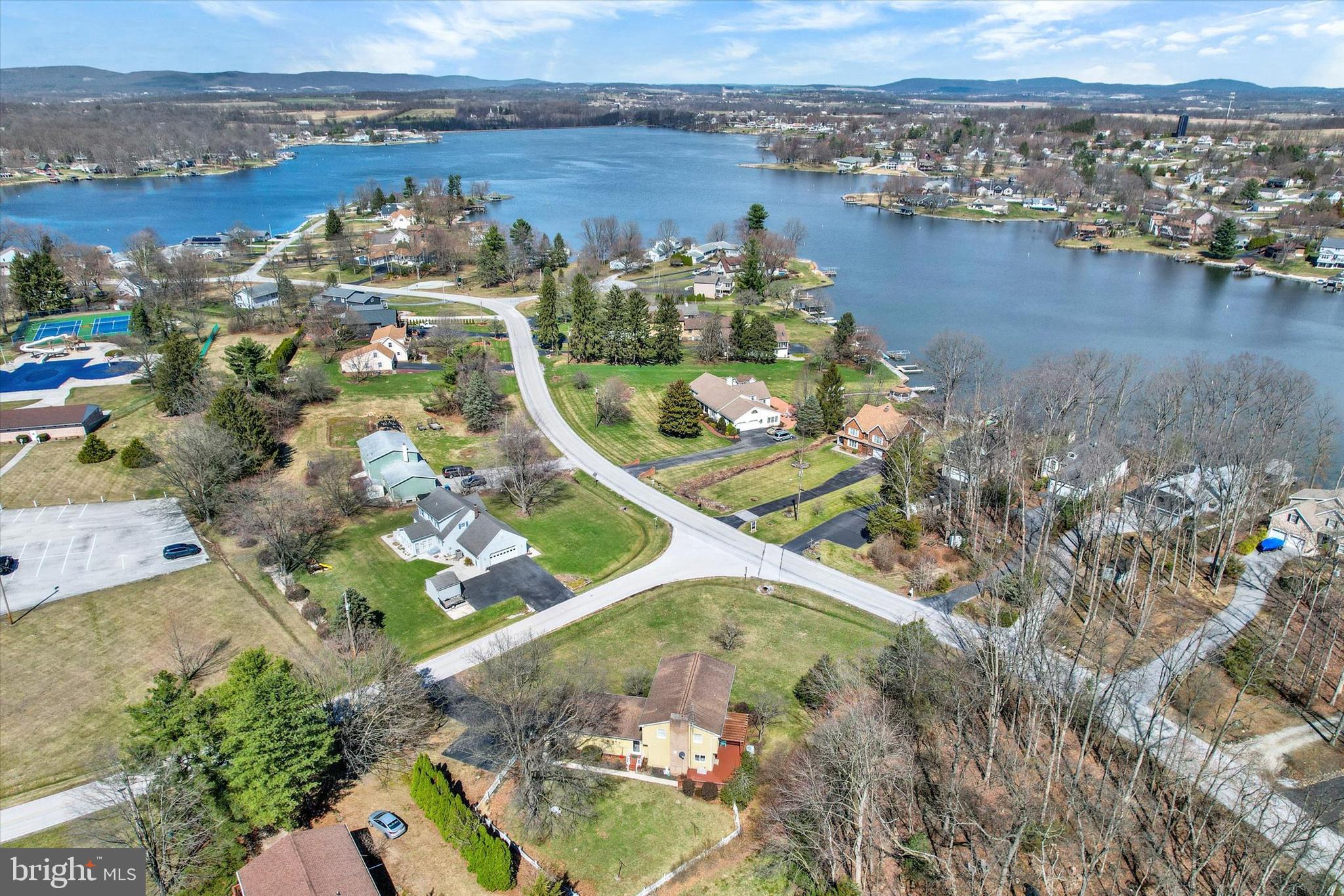 LAKE MEADE - Residential