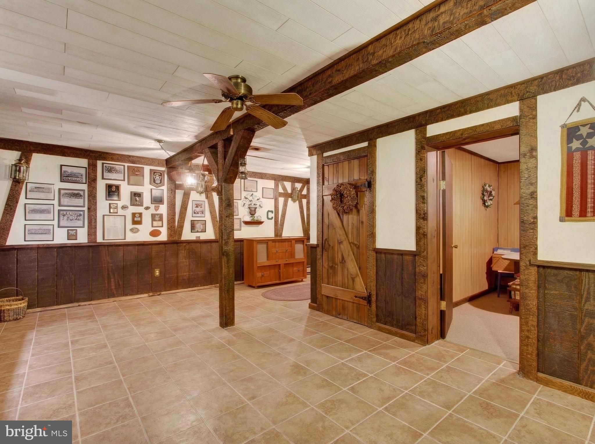 LAKE MEADE - Residential