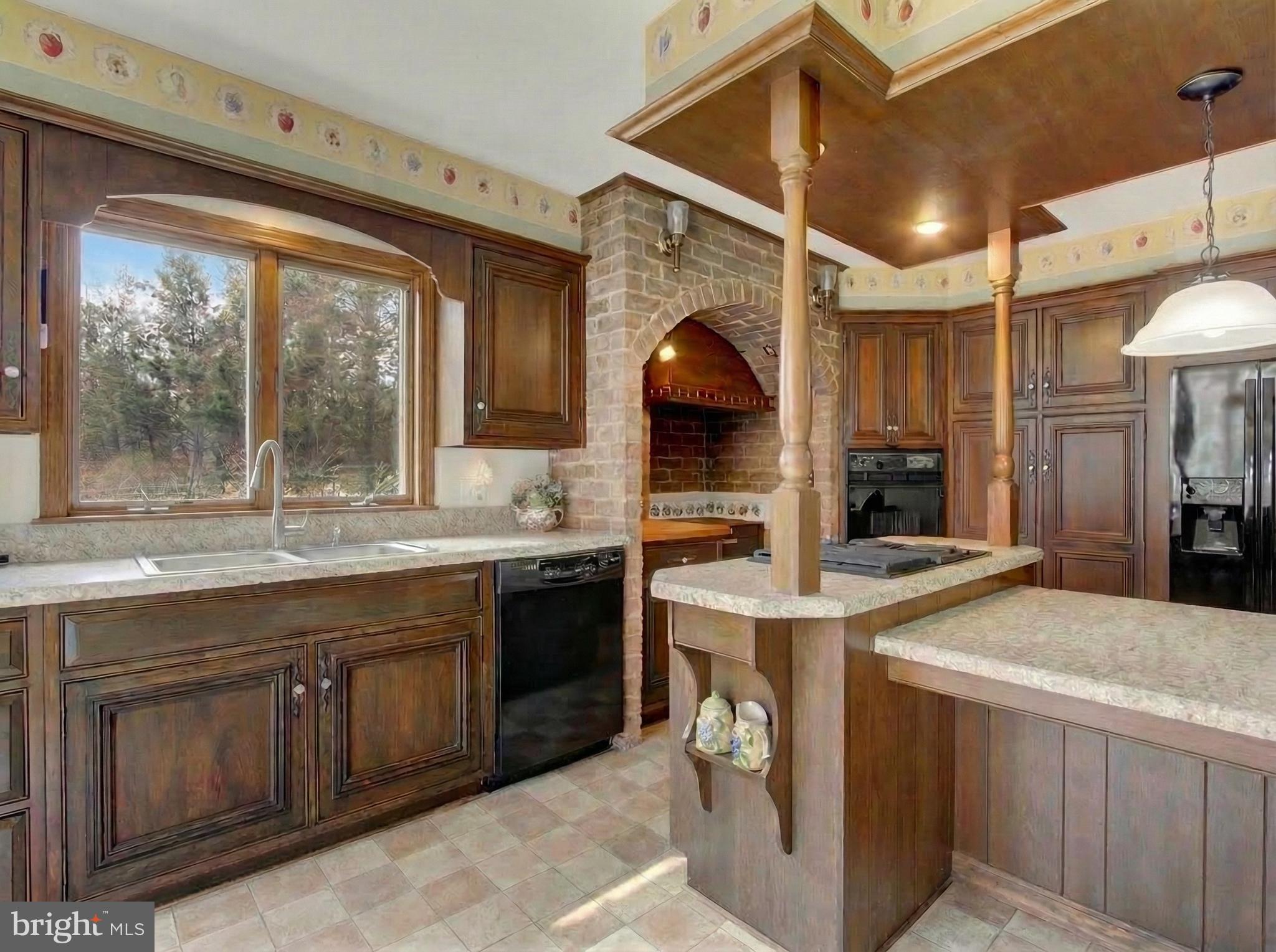 LAKE MEADE - Residential