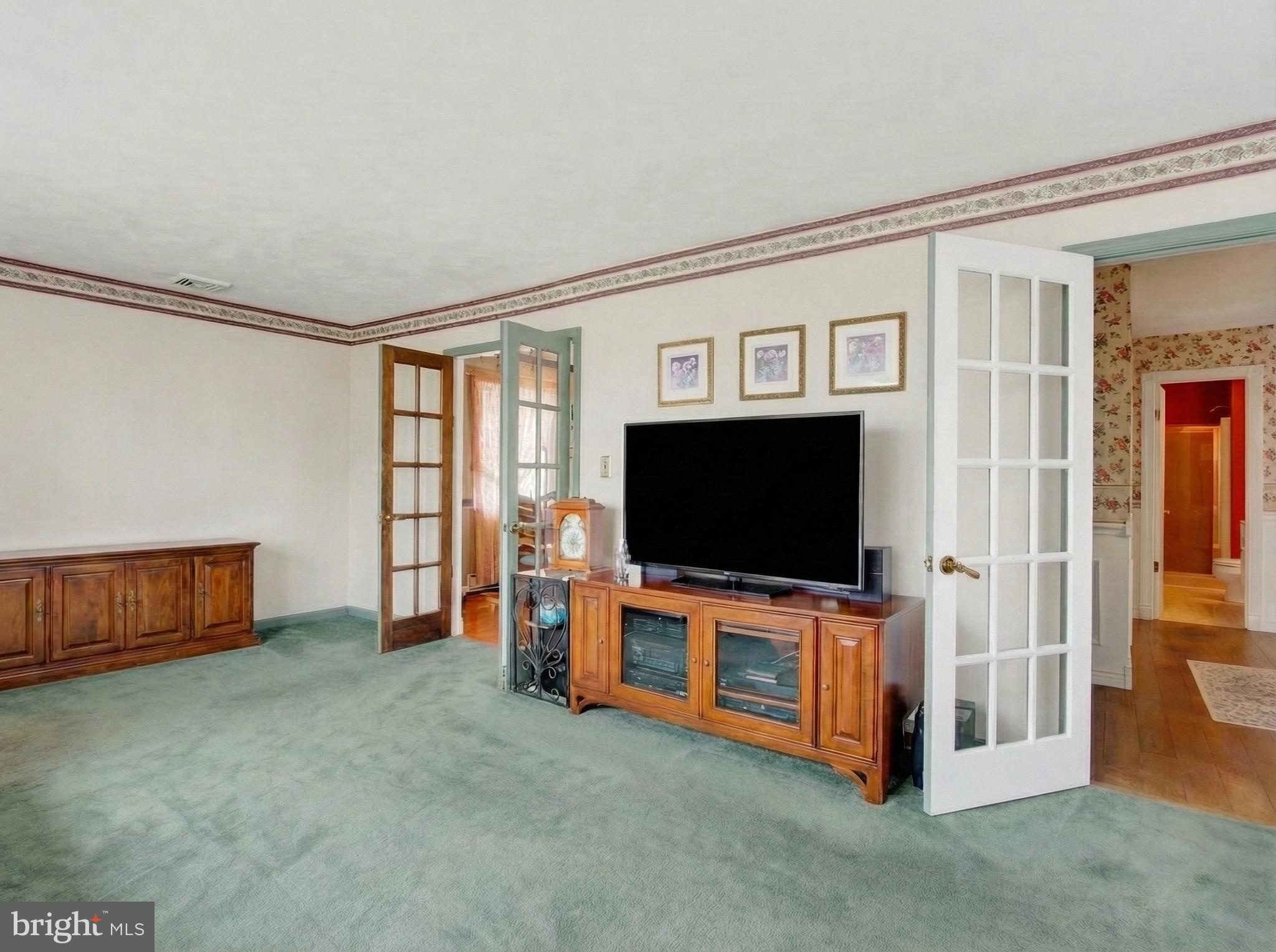 LAKE MEADE - Residential