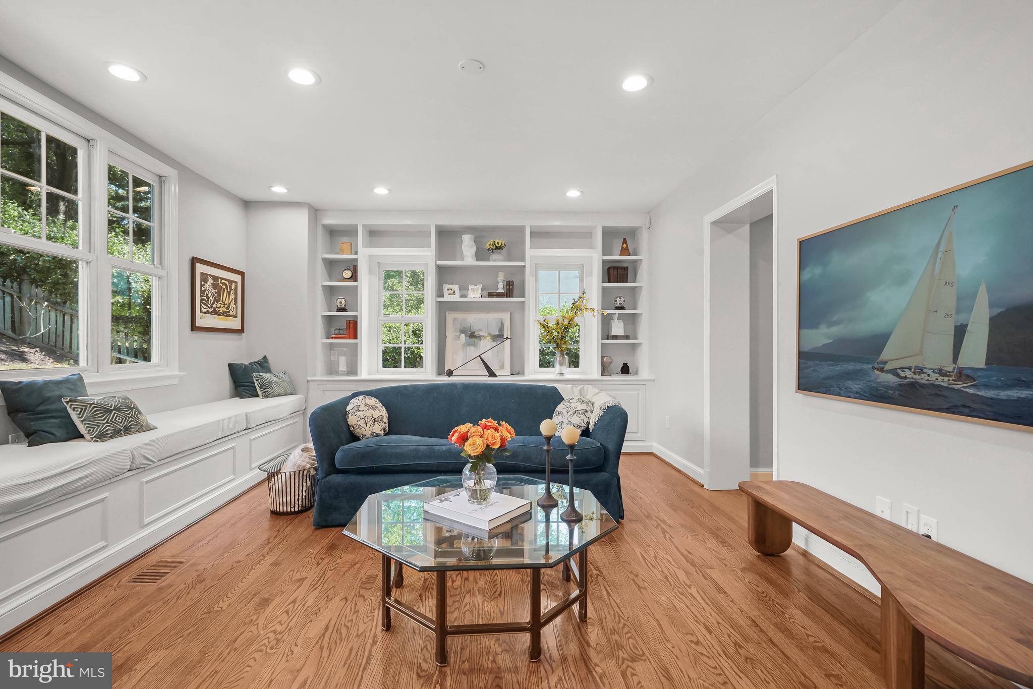 WOODACRES - Residential