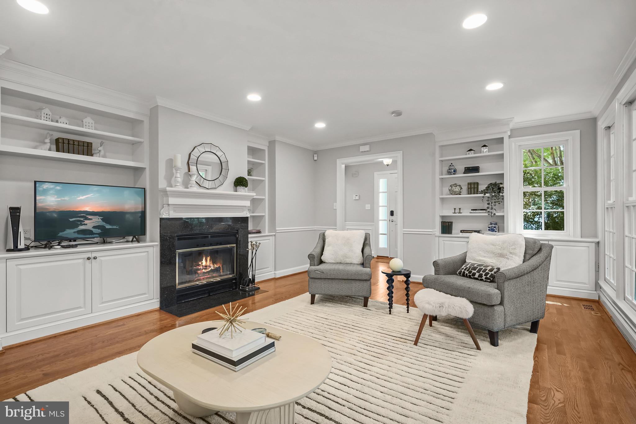 WOODACRES - Residential